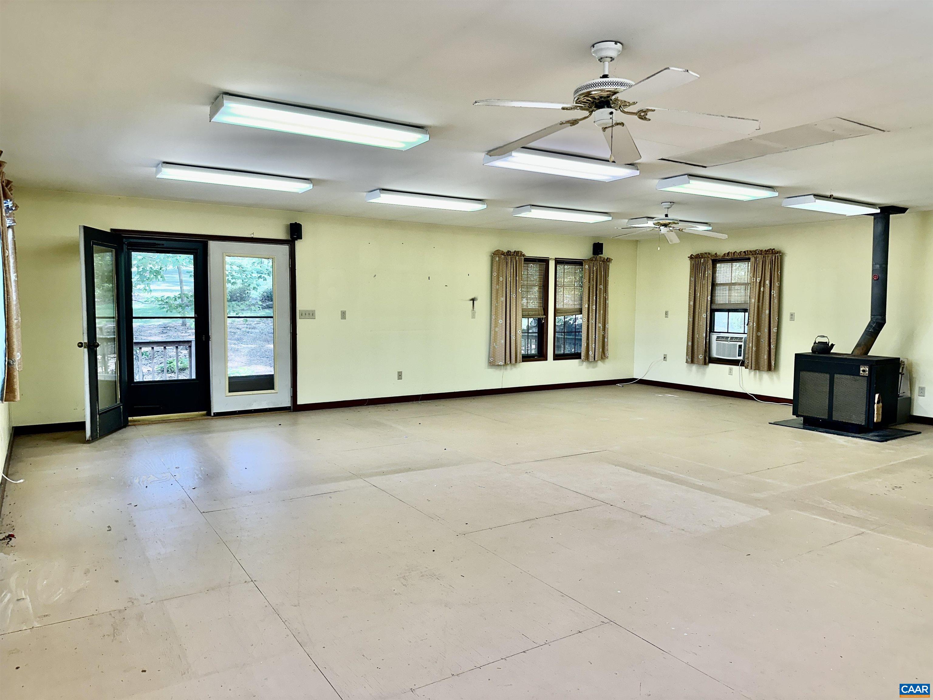 20 PINE BLUFF RD, RUCKERSVILLE, Virginia 22968, 3 Bedrooms Bedrooms, ,3 BathroomsBathrooms,Residential,HazyVue Lake House,20 PINE BLUFF RD,664119 MLS # 664119