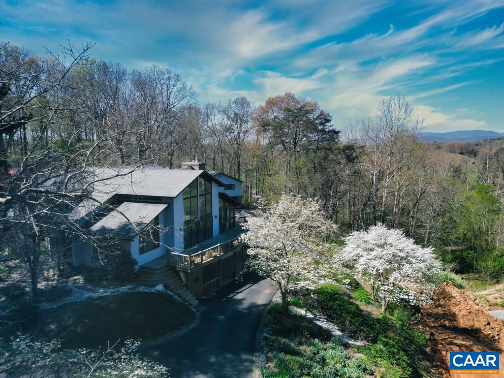 20 PINE BLUFF RD, RUCKERSVILLE, Virginia 22968, 3 Bedrooms Bedrooms, ,3 BathroomsBathrooms,Residential,HazyVue Lake House,20 PINE BLUFF RD,664119 MLS # 664119
