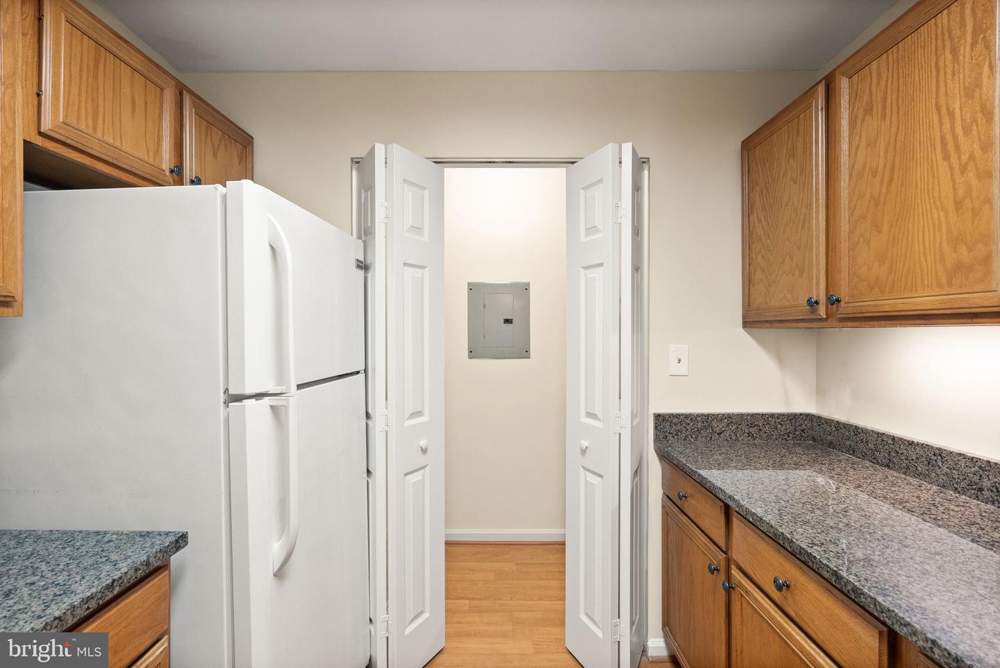 8075 LACY DR #303, MANASSAS, Virginia 20109, 2 Bedrooms Bedrooms, ,2 BathroomsBathrooms,Residential,For sale,8075 LACY DR #303,VAPW2093336 MLS # VAPW2093336