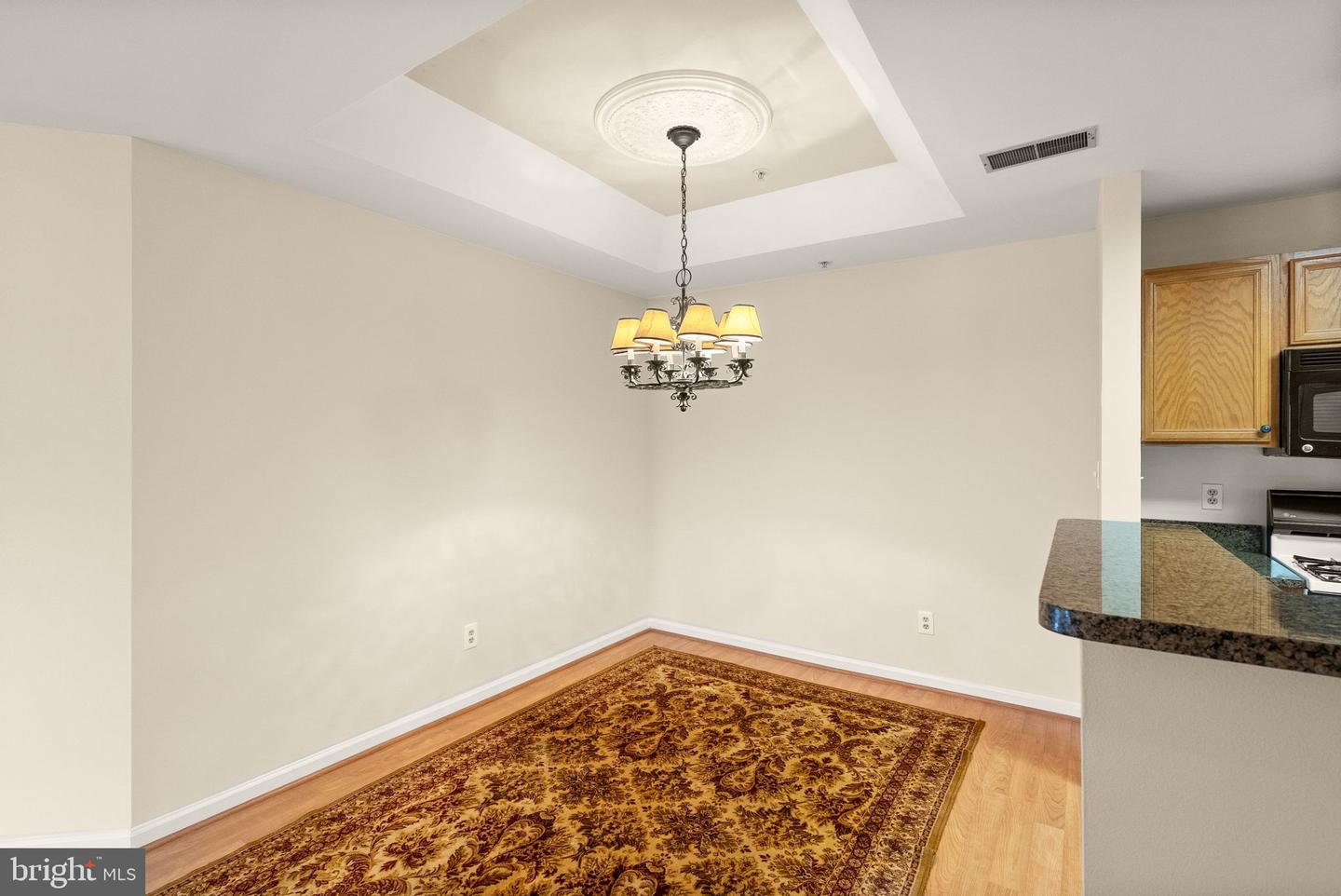 8075 LACY DR #303, MANASSAS, Virginia 20109, 2 Bedrooms Bedrooms, ,2 BathroomsBathrooms,Residential,For sale,8075 LACY DR #303,VAPW2093336 MLS # VAPW2093336