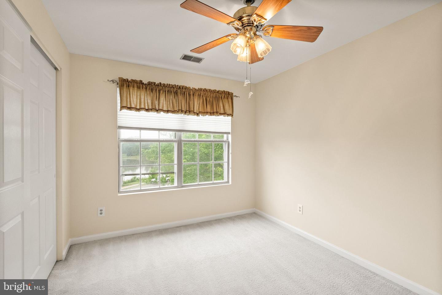 8075 LACY DR #303, MANASSAS, Virginia 20109, 2 Bedrooms Bedrooms, ,2 BathroomsBathrooms,Residential,For sale,8075 LACY DR #303,VAPW2093336 MLS # VAPW2093336