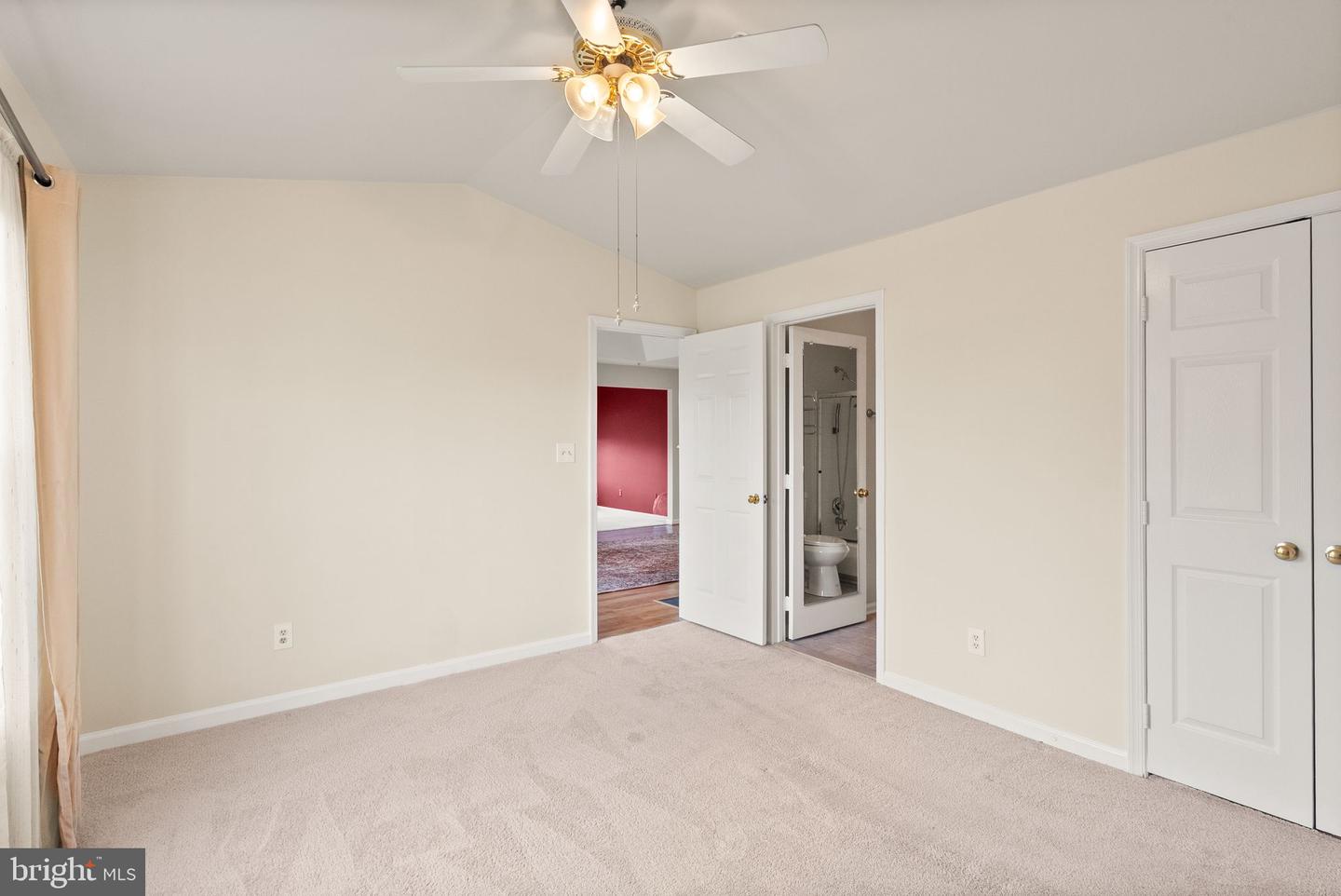 8075 LACY DR #303, MANASSAS, Virginia 20109, 2 Bedrooms Bedrooms, ,2 BathroomsBathrooms,Residential,For sale,8075 LACY DR #303,VAPW2093336 MLS # VAPW2093336