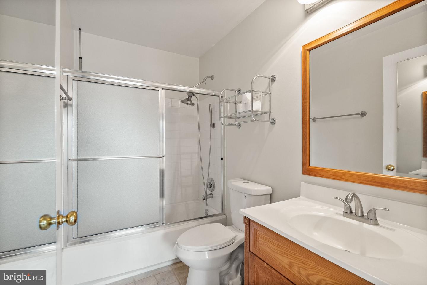 8075 LACY DR #303, MANASSAS, Virginia 20109, 2 Bedrooms Bedrooms, ,2 BathroomsBathrooms,Residential,For sale,8075 LACY DR #303,VAPW2093336 MLS # VAPW2093336
