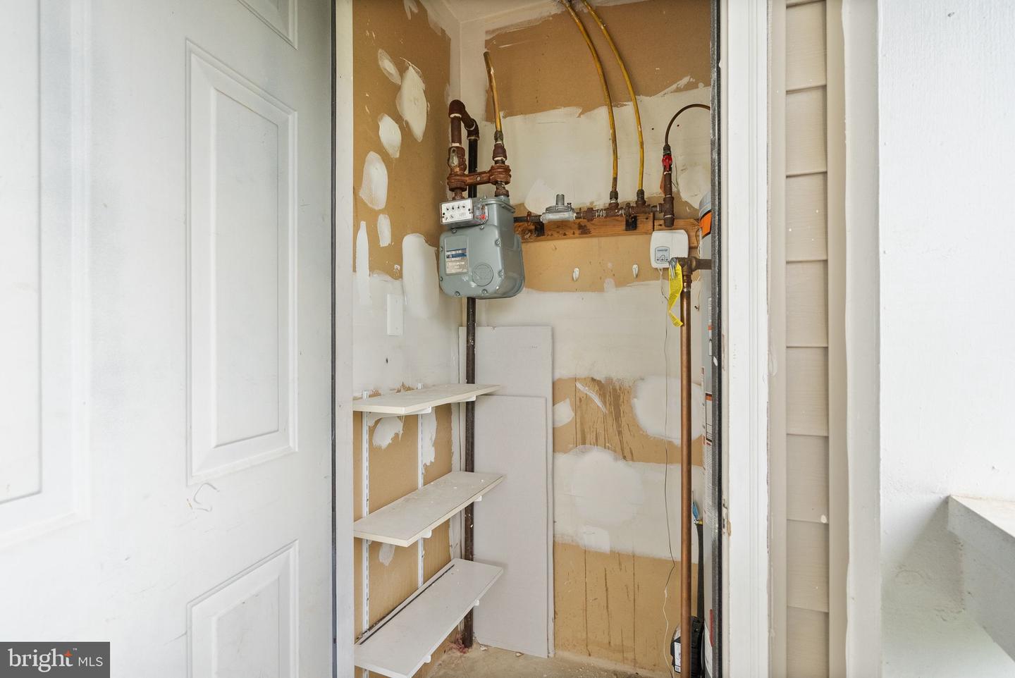 8075 LACY DR #303, MANASSAS, Virginia 20109, 2 Bedrooms Bedrooms, ,2 BathroomsBathrooms,Residential,For sale,8075 LACY DR #303,VAPW2093336 MLS # VAPW2093336