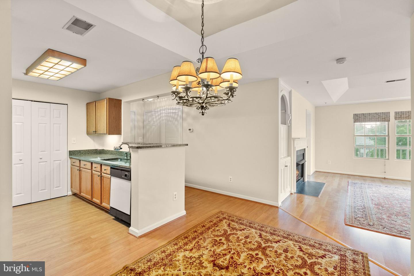 8075 LACY DR #303, MANASSAS, Virginia 20109, 2 Bedrooms Bedrooms, ,2 BathroomsBathrooms,Residential,For sale,8075 LACY DR #303,VAPW2093336 MLS # VAPW2093336