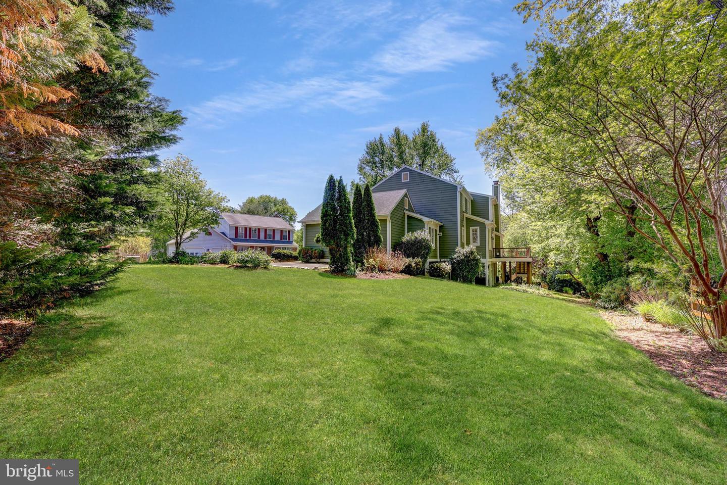 9373 ROBNEL PL, VIENNA, Virginia 22182, 4 Bedrooms Bedrooms, ,3 BathroomsBathrooms,Residential,For sale,9373 ROBNEL PL,VAFX2237122 MLS # VAFX2237122