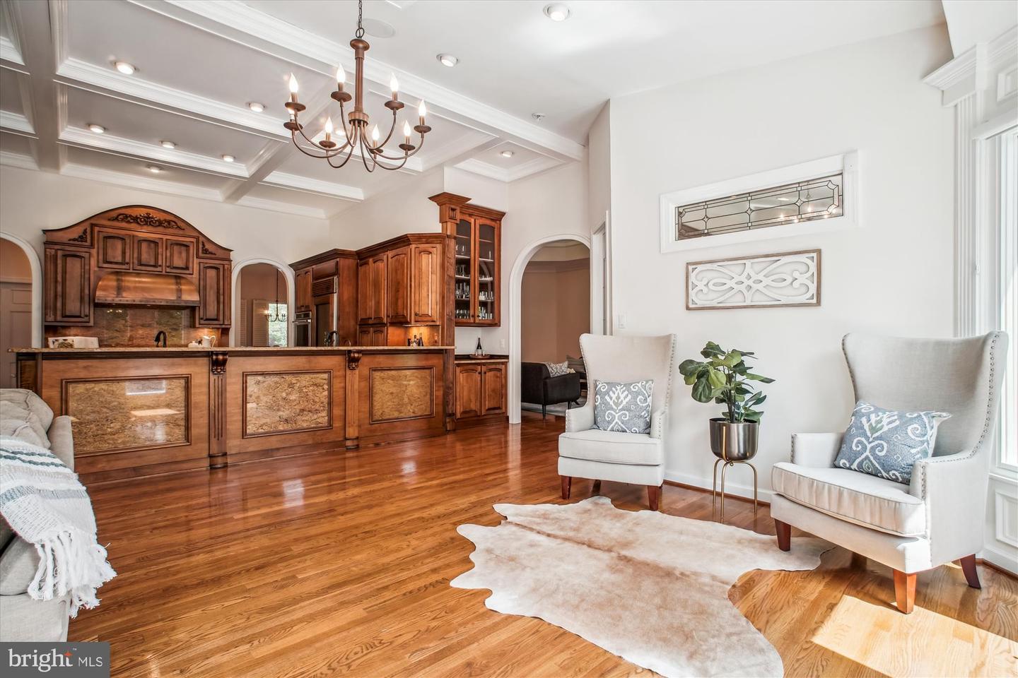 10601 LITTLE RUN FARM CT, VIENNA, Virginia 22182, 5 Bedrooms Bedrooms, ,3 BathroomsBathrooms,Residential,For sale,10601 LITTLE RUN FARM CT,VAFX2237152 MLS # VAFX2237152