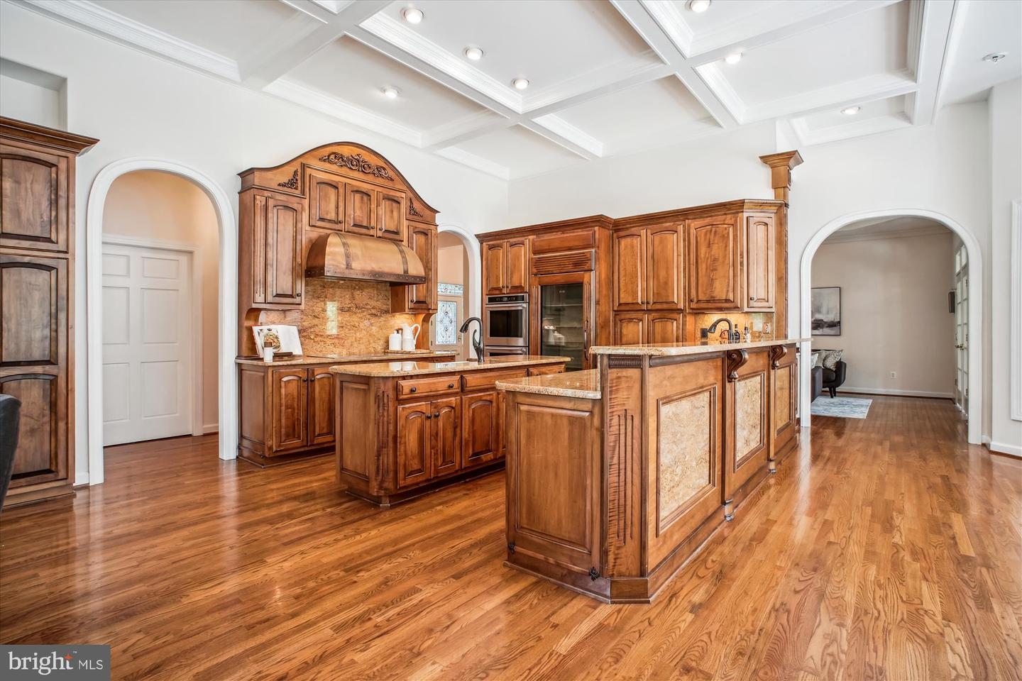 10601 LITTLE RUN FARM CT, VIENNA, Virginia 22182, 5 Bedrooms Bedrooms, ,3 BathroomsBathrooms,Residential,For sale,10601 LITTLE RUN FARM CT,VAFX2237152 MLS # VAFX2237152