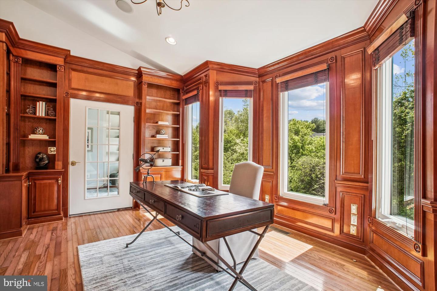 10601 LITTLE RUN FARM CT, VIENNA, Virginia 22182, 5 Bedrooms Bedrooms, ,3 BathroomsBathrooms,Residential,For sale,10601 LITTLE RUN FARM CT,VAFX2237152 MLS # VAFX2237152