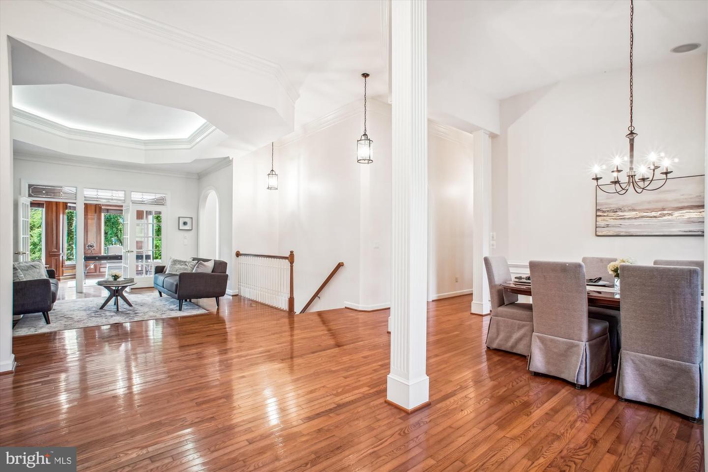 10601 LITTLE RUN FARM CT, VIENNA, Virginia 22182, 5 Bedrooms Bedrooms, ,3 BathroomsBathrooms,Residential,For sale,10601 LITTLE RUN FARM CT,VAFX2237152 MLS # VAFX2237152
