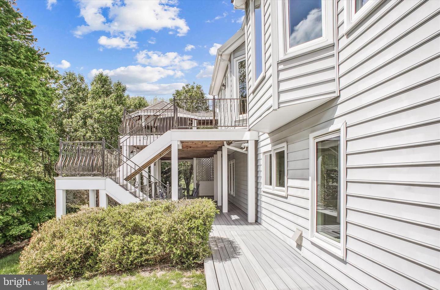10601 LITTLE RUN FARM CT, VIENNA, Virginia 22182, 5 Bedrooms Bedrooms, ,3 BathroomsBathrooms,Residential,For sale,10601 LITTLE RUN FARM CT,VAFX2237152 MLS # VAFX2237152