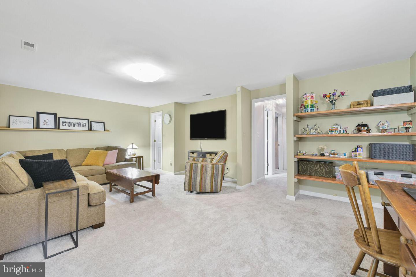 13210 ASHNUT LN, HERNDON, Virginia 20171, 4 Bedrooms Bedrooms, ,3 BathroomsBathrooms,Residential,For sale,13210 ASHNUT LN,VAFX2237156 MLS # VAFX2237156