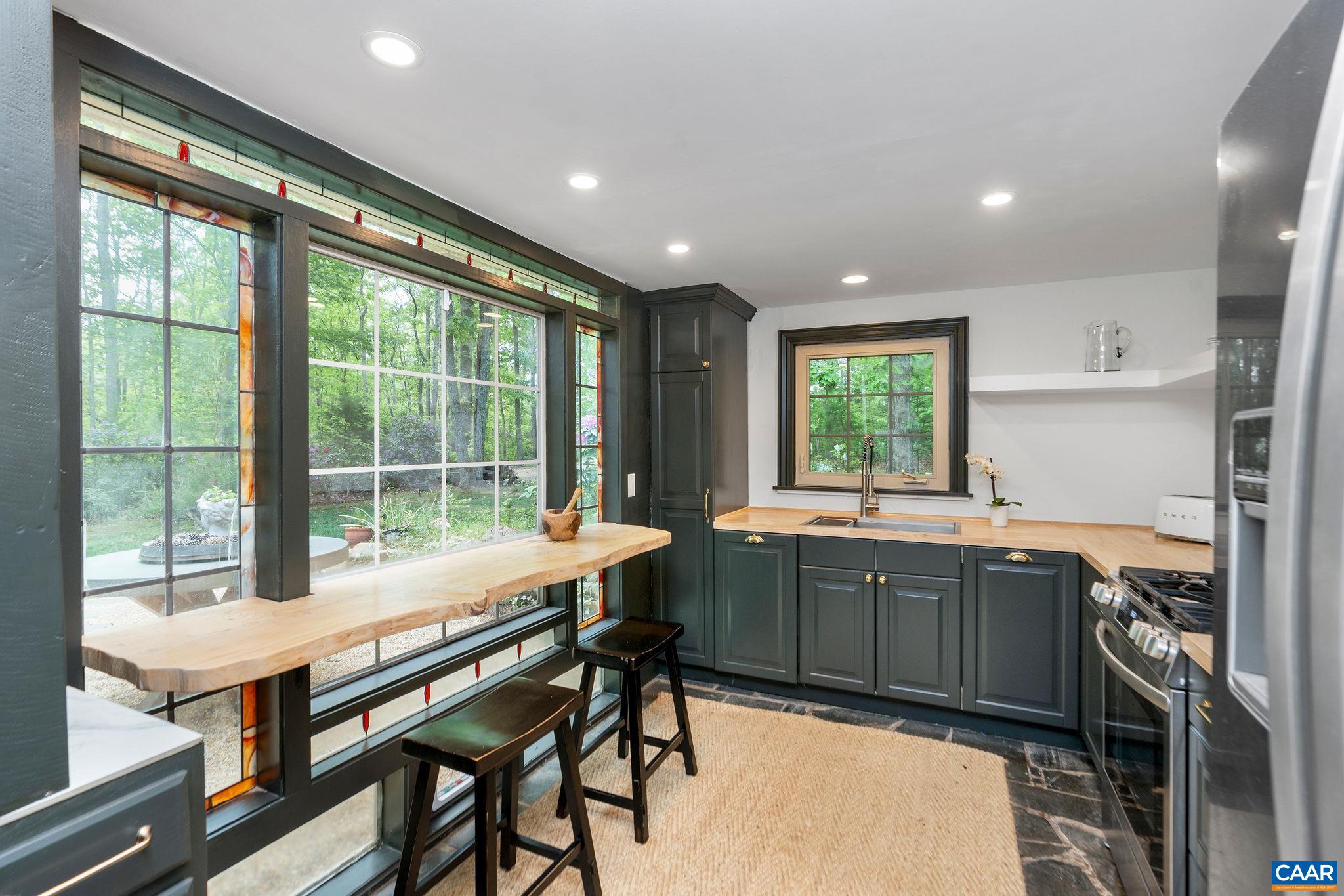 4701 BLENHEIM RD, CHARLOTTESVILLE, Virginia 22902, 1 Bedroom Bedrooms, ,1 BathroomBathrooms,Residential,4701 BLENHEIM RD,664244 MLS # 664244