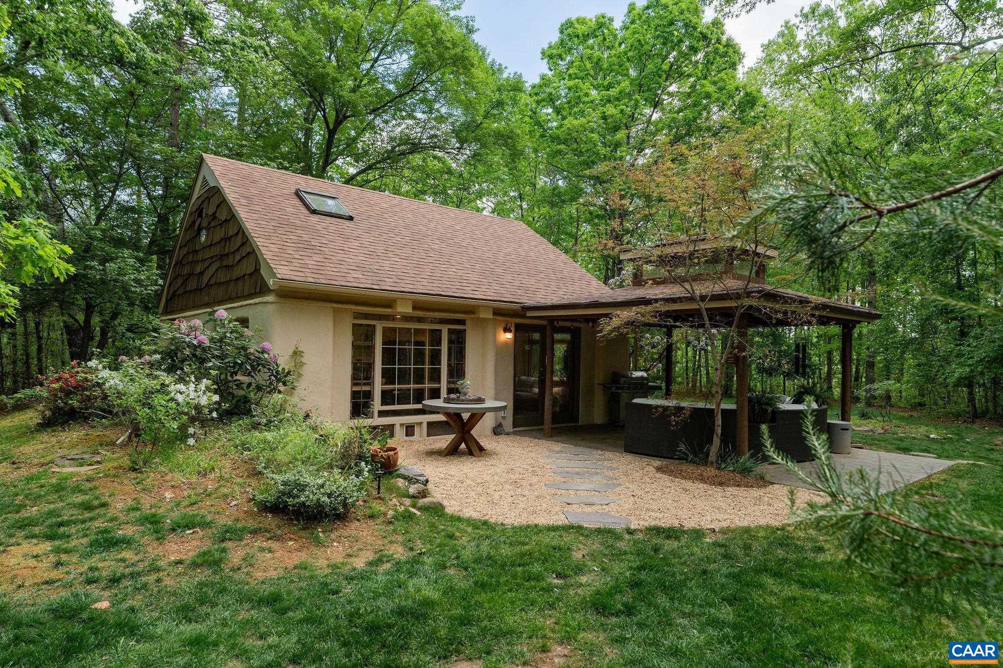 4701 BLENHEIM RD, CHARLOTTESVILLE, Virginia 22902, 1 Bedroom Bedrooms, ,1 BathroomBathrooms,Residential,4701 BLENHEIM RD,664244 MLS # 664244