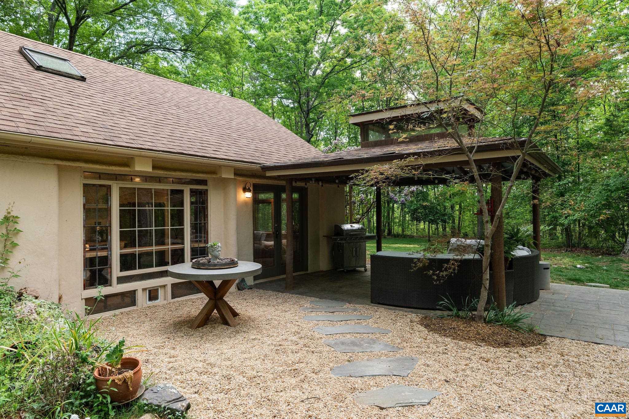 4701 BLENHEIM RD, CHARLOTTESVILLE, Virginia 22902, 1 Bedroom Bedrooms, ,1 BathroomBathrooms,Residential,4701 BLENHEIM RD,664244 MLS # 664244
