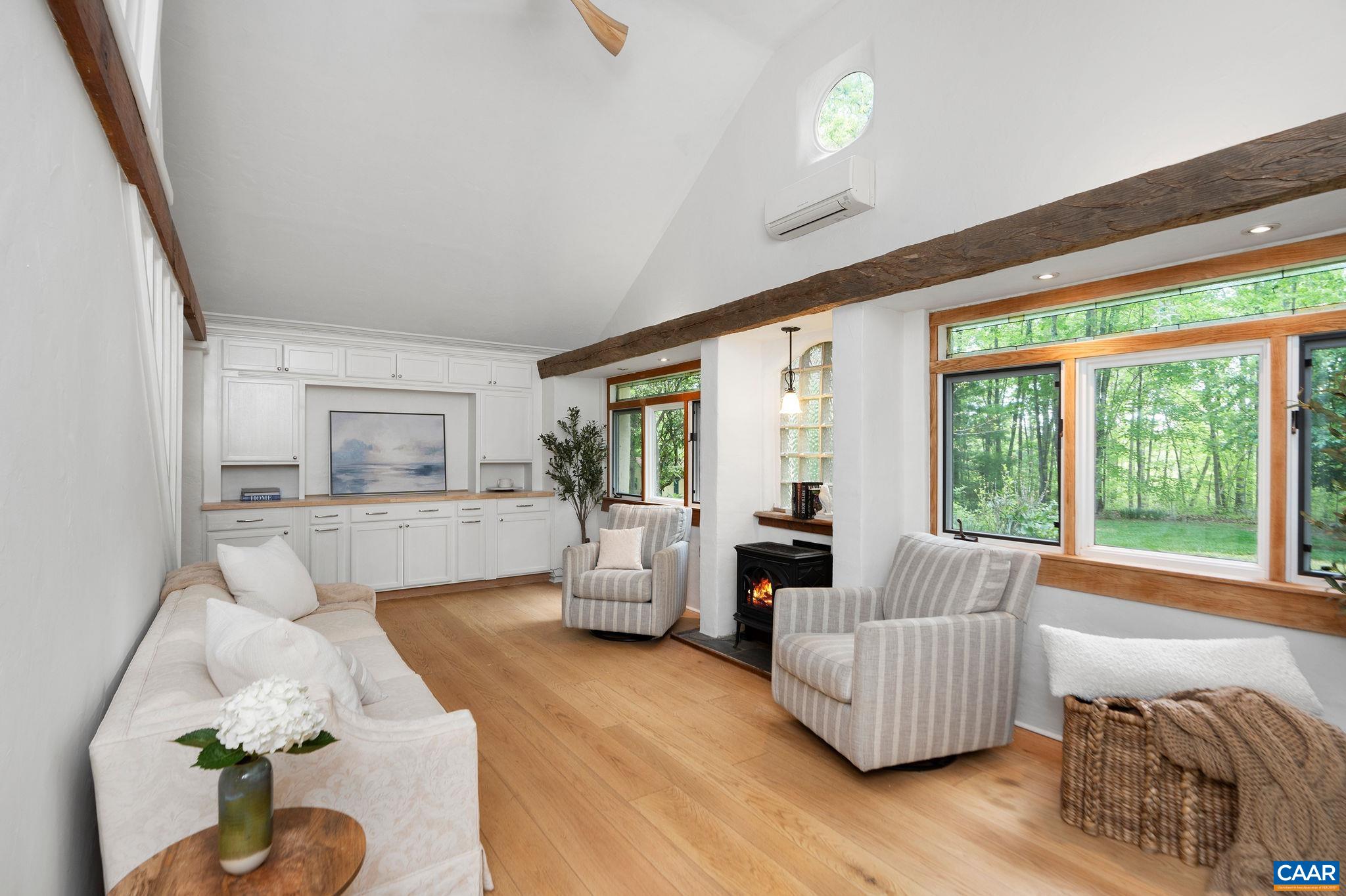 4701 BLENHEIM RD, CHARLOTTESVILLE, Virginia 22902, 1 Bedroom Bedrooms, ,1 BathroomBathrooms,Residential,4701 BLENHEIM RD,664244 MLS # 664244