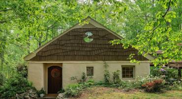 4701 BLENHEIM RD, CHARLOTTESVILLE, Virginia 22902, 1 Bedroom Bedrooms, ,1 BathroomBathrooms,Residential,4701 BLENHEIM RD,664244 MLS # 664244