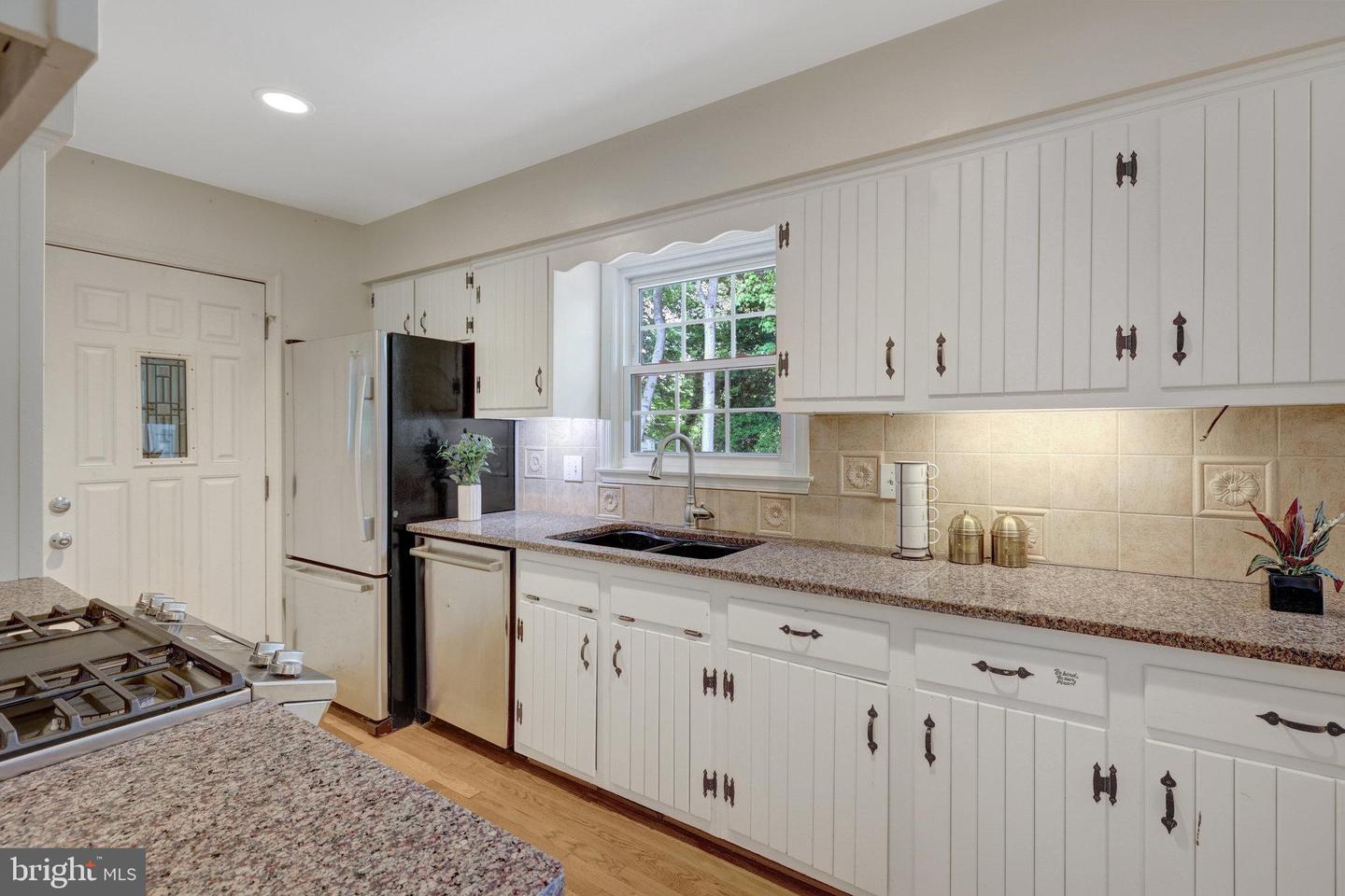 4303 S VALIANT CT, ANNANDALE, Virginia 22003, 5 Bedrooms Bedrooms, ,2 BathroomsBathrooms,Residential,For sale,4303 S VALIANT CT,VAFX2237188 MLS # VAFX2237188