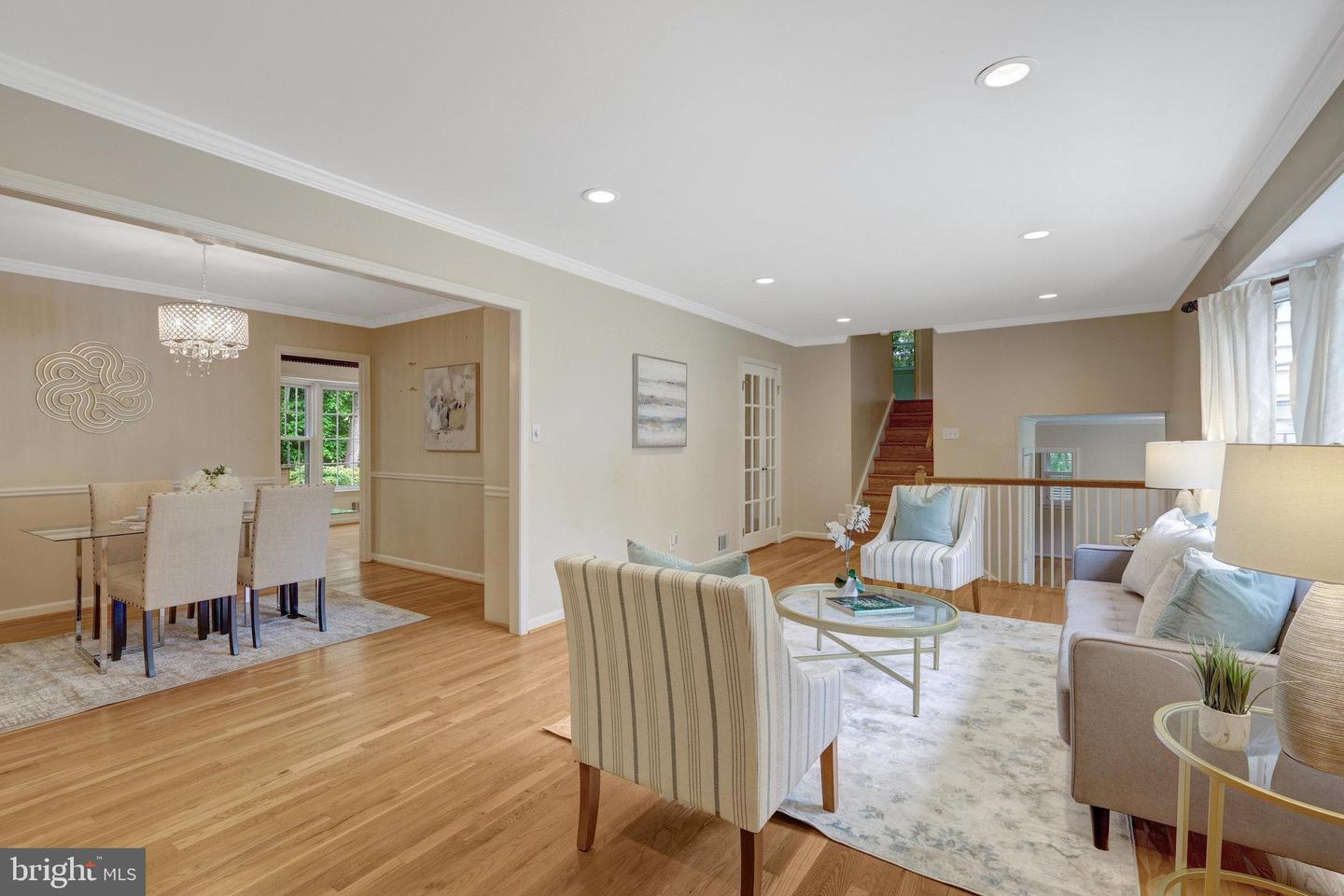 4303 S VALIANT CT, ANNANDALE, Virginia 22003, 5 Bedrooms Bedrooms, ,2 BathroomsBathrooms,Residential,For sale,4303 S VALIANT CT,VAFX2237188 MLS # VAFX2237188