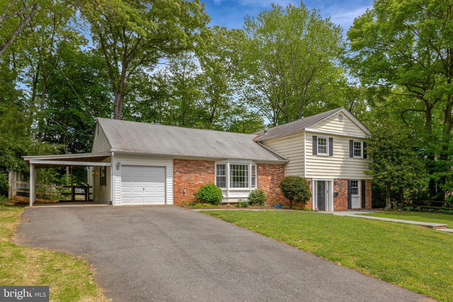 4303 S VALIANT CT, ANNANDALE, Virginia 22003, 5 Bedrooms Bedrooms, ,2 BathroomsBathrooms,Residential,For sale,4303 S VALIANT CT,VAFX2237188 MLS # VAFX2237188