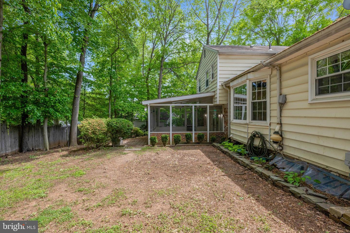 4303 S VALIANT CT, ANNANDALE, Virginia 22003, 5 Bedrooms Bedrooms, ,2 BathroomsBathrooms,Residential,For sale,4303 S VALIANT CT,VAFX2237188 MLS # VAFX2237188