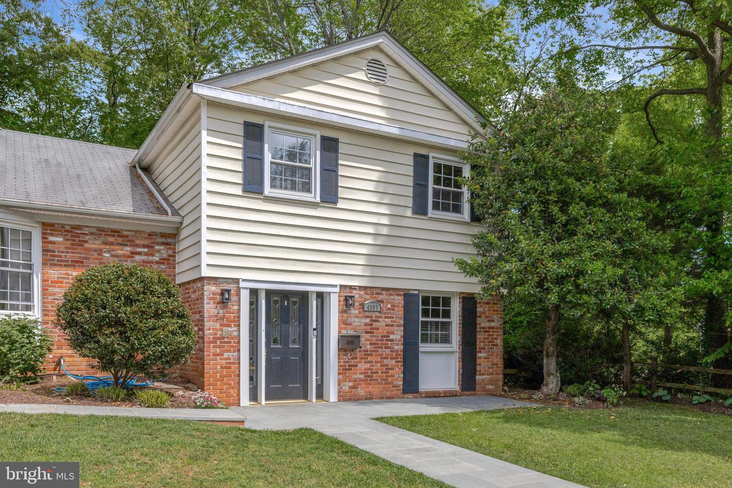 4303 S VALIANT CT, ANNANDALE, Virginia 22003, 5 Bedrooms Bedrooms, ,2 BathroomsBathrooms,Residential,For sale,4303 S VALIANT CT,VAFX2237188 MLS # VAFX2237188