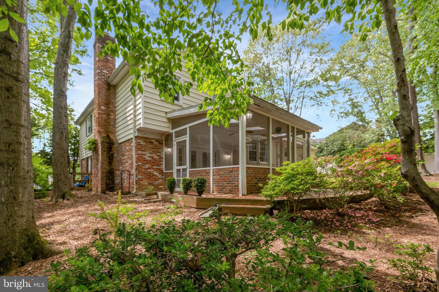 4303 S VALIANT CT, ANNANDALE, Virginia 22003, 5 Bedrooms Bedrooms, ,2 BathroomsBathrooms,Residential,For sale,4303 S VALIANT CT,VAFX2237188 MLS # VAFX2237188