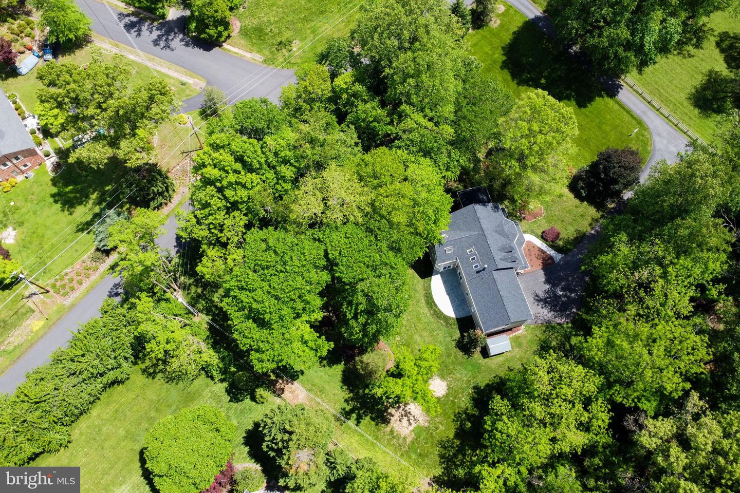 898 GOLDEN ARROW ST, GREAT FALLS, Virginia 22066, 4 Bedrooms Bedrooms, ,3 BathroomsBathrooms,Residential,For sale,898 GOLDEN ARROW ST,VAFX2237386 MLS # VAFX2237386