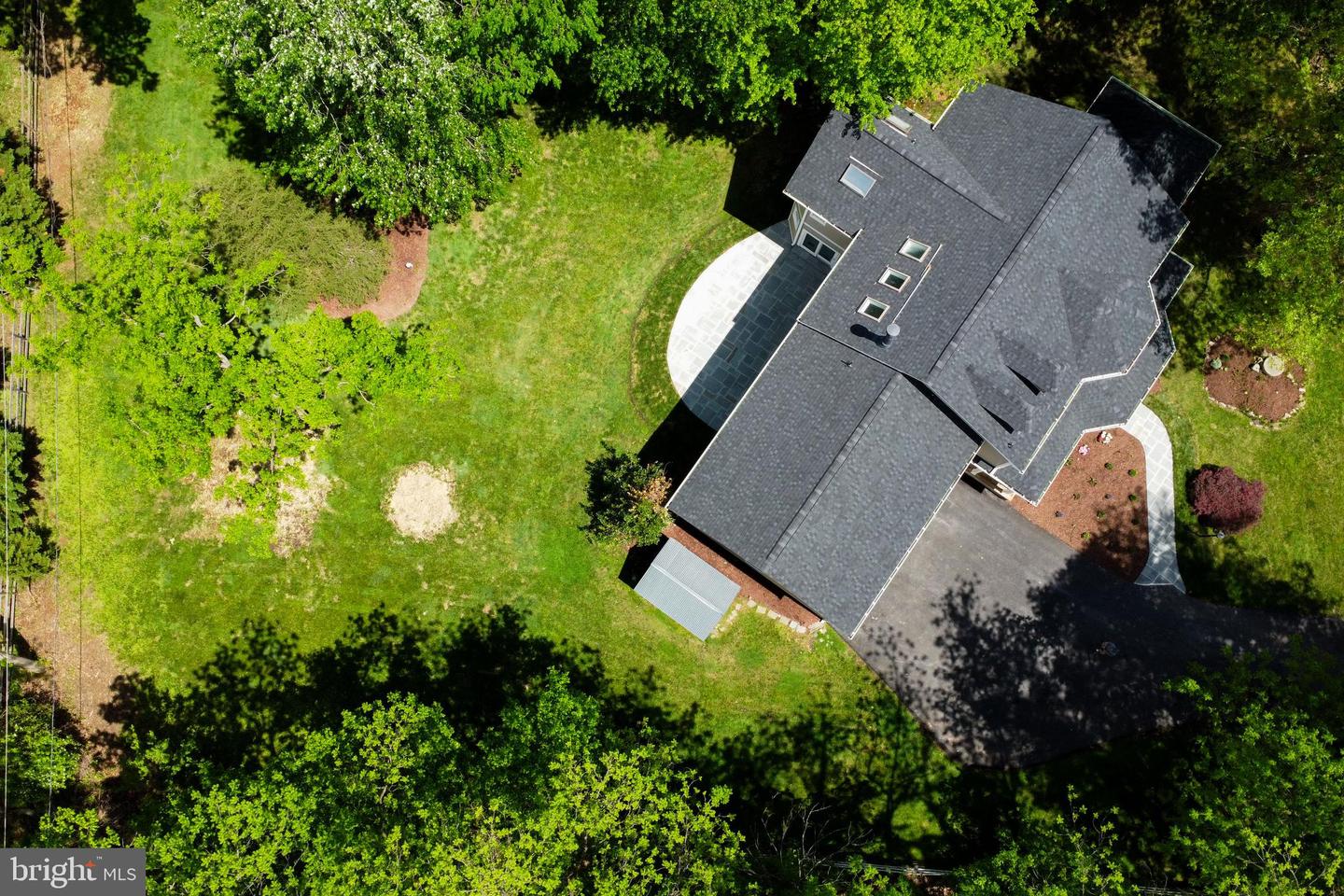 898 GOLDEN ARROW ST, GREAT FALLS, Virginia 22066, 4 Bedrooms Bedrooms, ,3 BathroomsBathrooms,Residential,For sale,898 GOLDEN ARROW ST,VAFX2237386 MLS # VAFX2237386