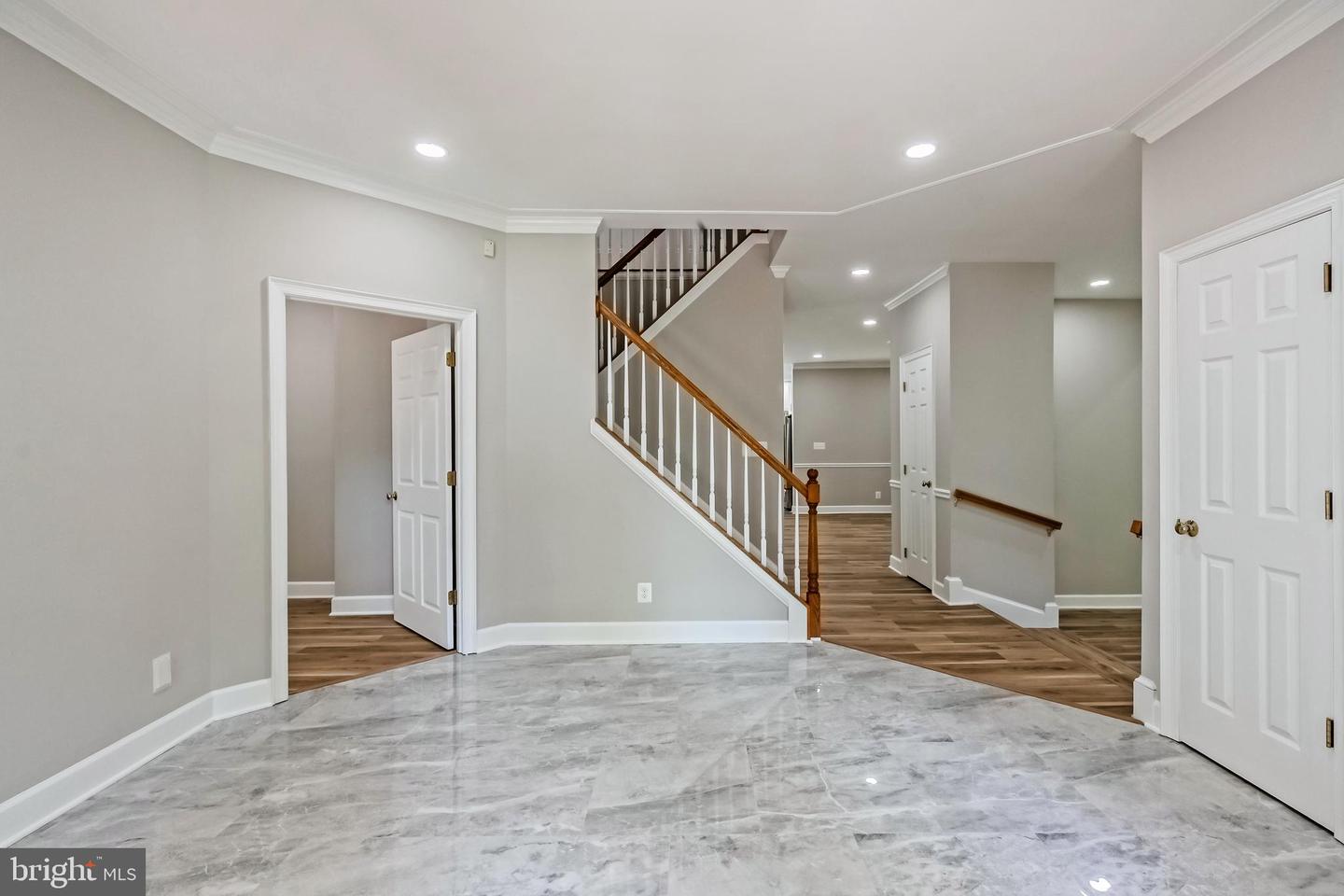 898 GOLDEN ARROW ST, GREAT FALLS, Virginia 22066, 4 Bedrooms Bedrooms, ,3 BathroomsBathrooms,Residential,For sale,898 GOLDEN ARROW ST,VAFX2237386 MLS # VAFX2237386