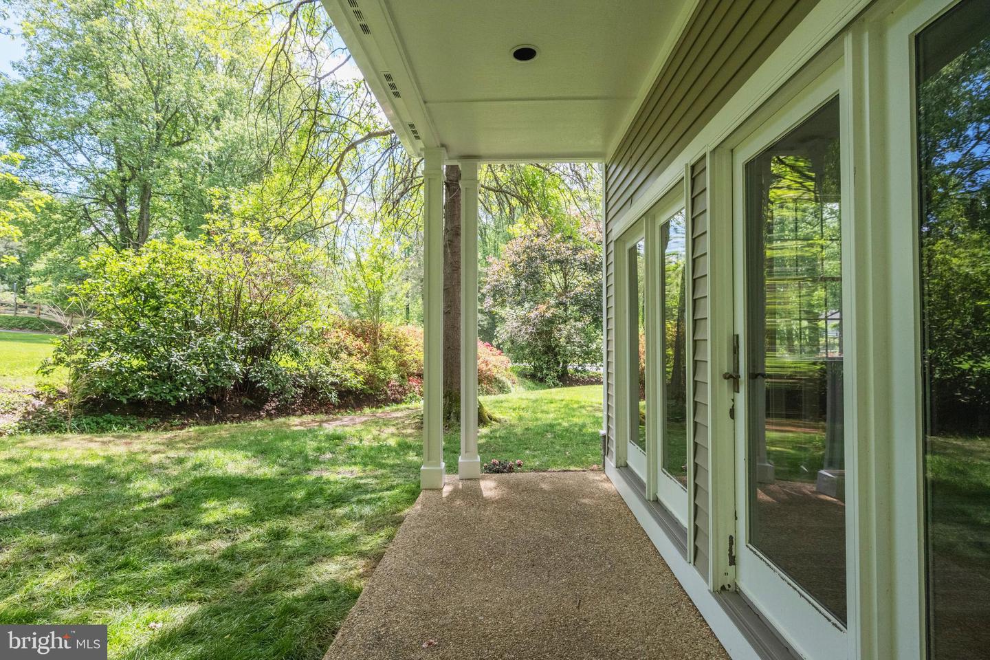 898 GOLDEN ARROW ST, GREAT FALLS, Virginia 22066, 4 Bedrooms Bedrooms, ,3 BathroomsBathrooms,Residential,For sale,898 GOLDEN ARROW ST,VAFX2237386 MLS # VAFX2237386
