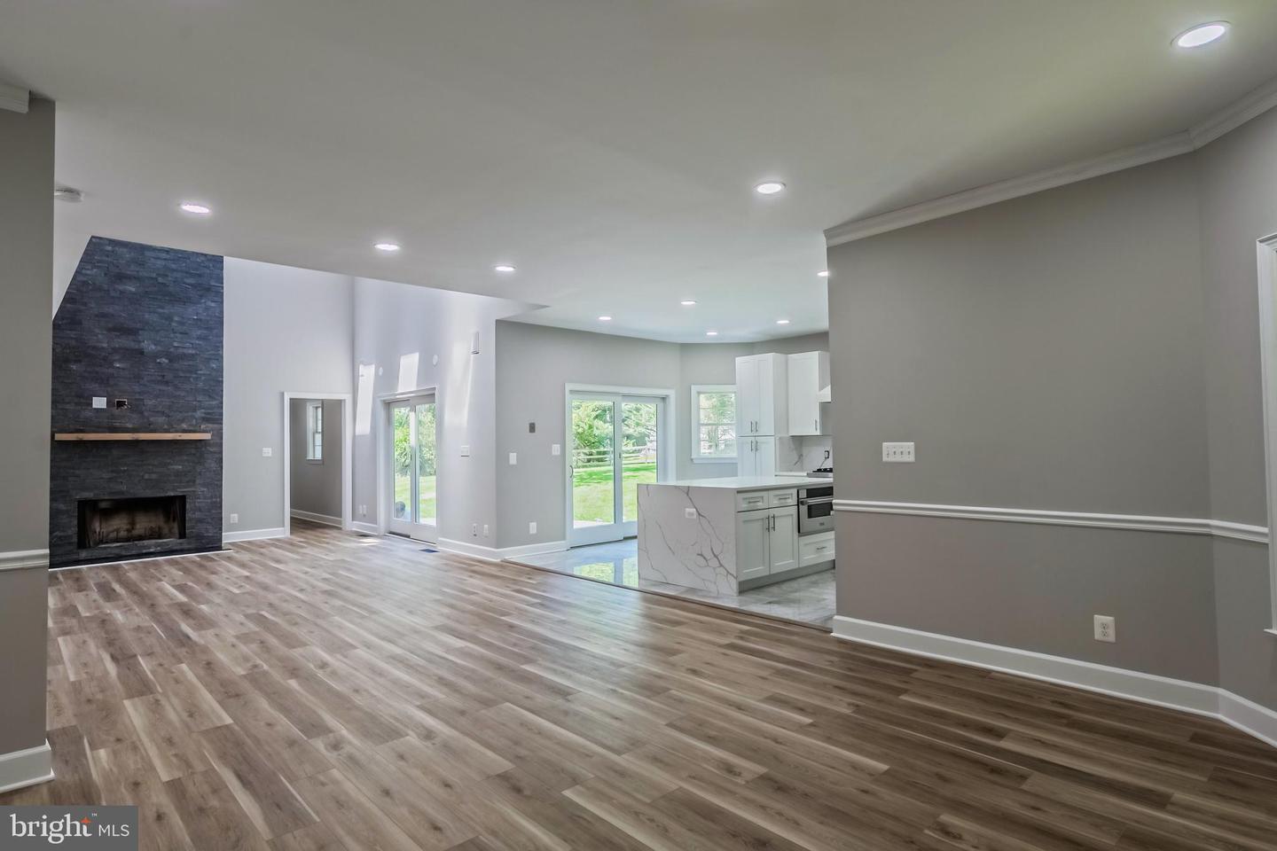 898 GOLDEN ARROW ST, GREAT FALLS, Virginia 22066, 4 Bedrooms Bedrooms, ,3 BathroomsBathrooms,Residential,For sale,898 GOLDEN ARROW ST,VAFX2237386 MLS # VAFX2237386