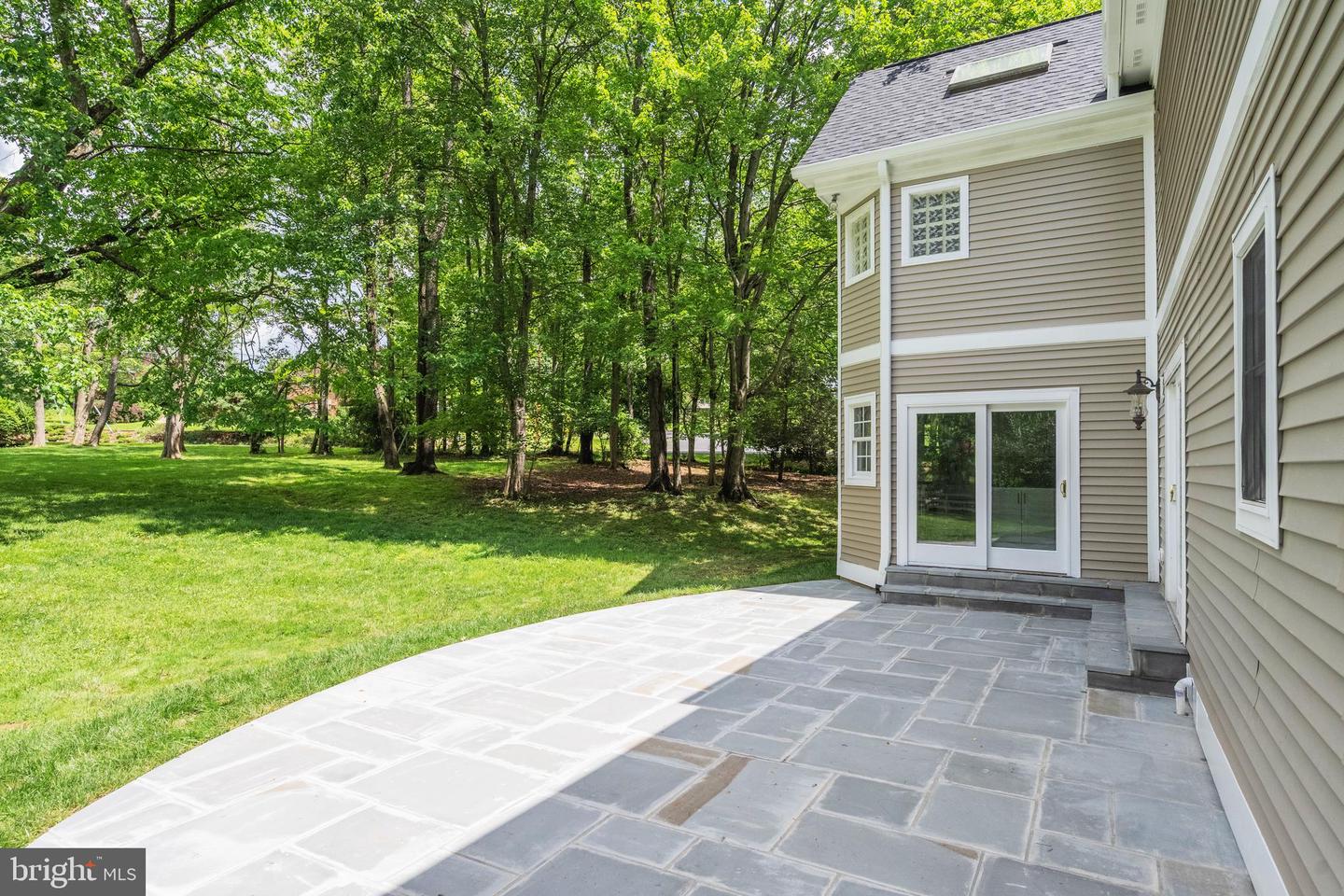 898 GOLDEN ARROW ST, GREAT FALLS, Virginia 22066, 4 Bedrooms Bedrooms, ,3 BathroomsBathrooms,Residential,For sale,898 GOLDEN ARROW ST,VAFX2237386 MLS # VAFX2237386