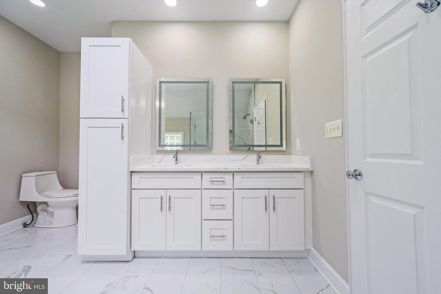 898 GOLDEN ARROW ST, GREAT FALLS, Virginia 22066, 4 Bedrooms Bedrooms, ,3 BathroomsBathrooms,Residential,For sale,898 GOLDEN ARROW ST,VAFX2237386 MLS # VAFX2237386