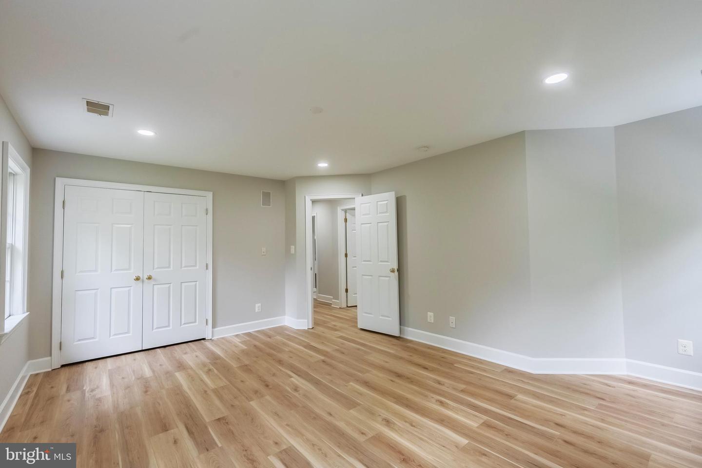 898 GOLDEN ARROW ST, GREAT FALLS, Virginia 22066, 4 Bedrooms Bedrooms, ,3 BathroomsBathrooms,Residential,For sale,898 GOLDEN ARROW ST,VAFX2237386 MLS # VAFX2237386