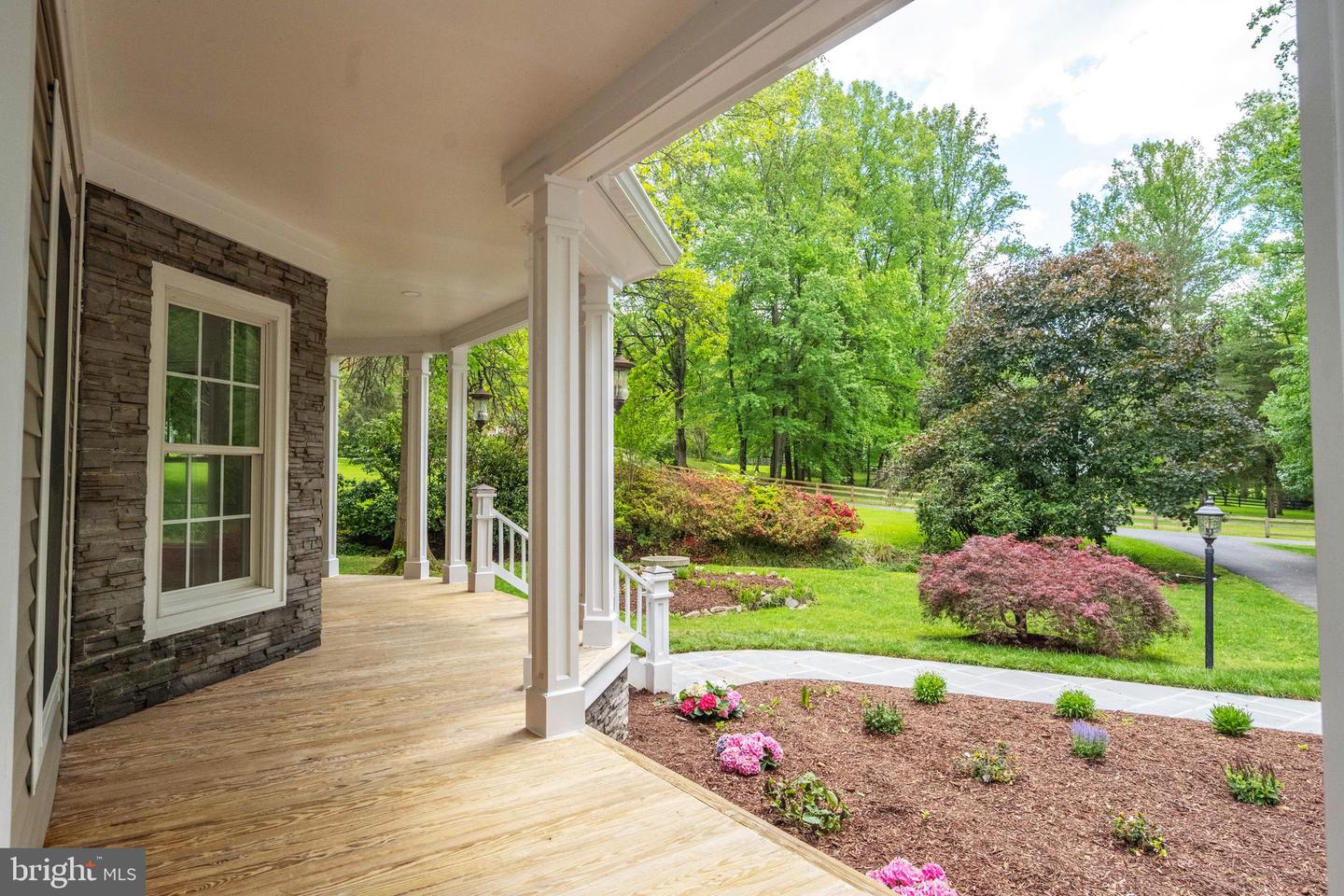 898 GOLDEN ARROW ST, GREAT FALLS, Virginia 22066, 4 Bedrooms Bedrooms, ,3 BathroomsBathrooms,Residential,For sale,898 GOLDEN ARROW ST,VAFX2237386 MLS # VAFX2237386