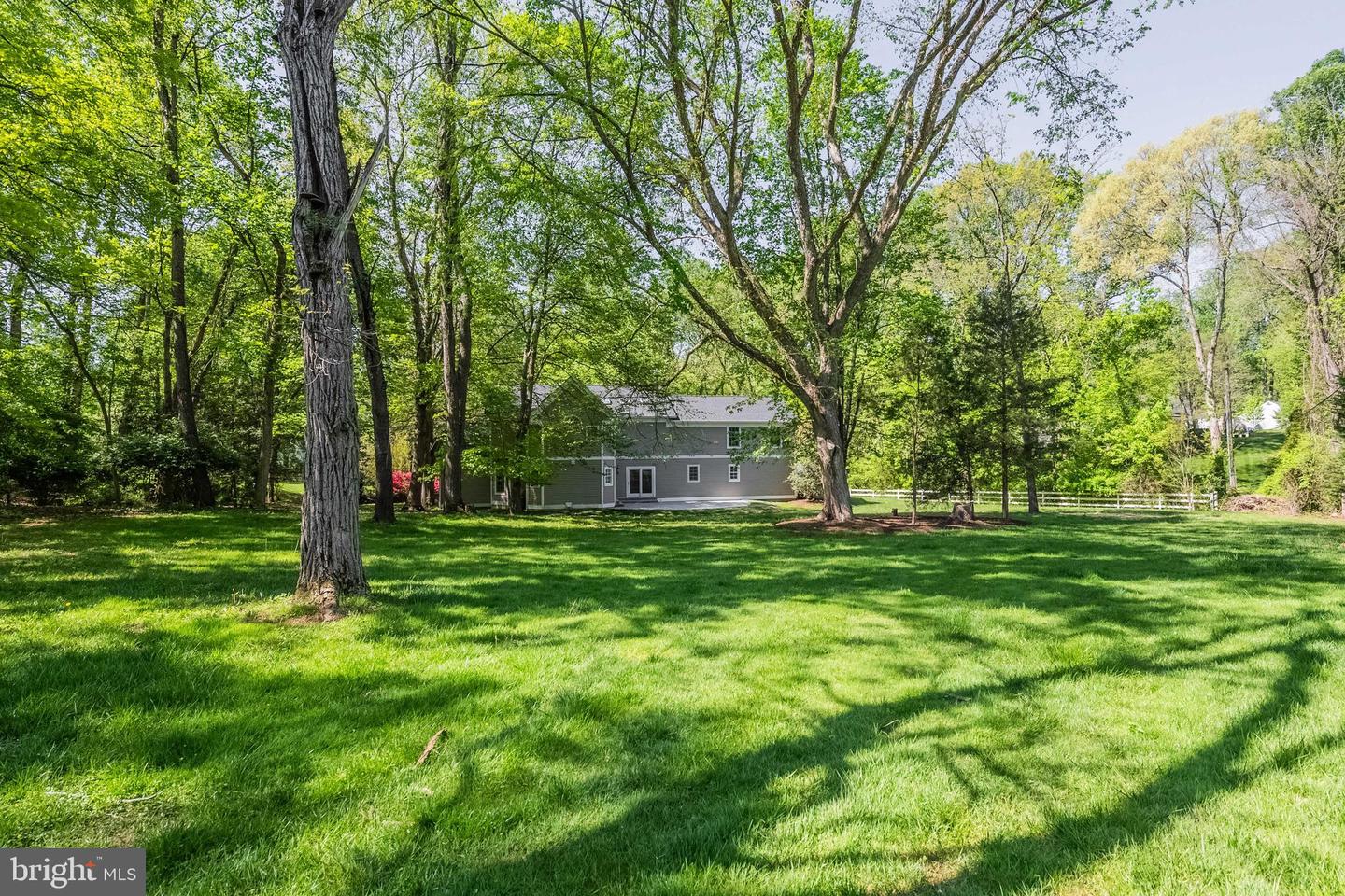 898 GOLDEN ARROW ST, GREAT FALLS, Virginia 22066, 4 Bedrooms Bedrooms, ,3 BathroomsBathrooms,Residential,For sale,898 GOLDEN ARROW ST,VAFX2237386 MLS # VAFX2237386