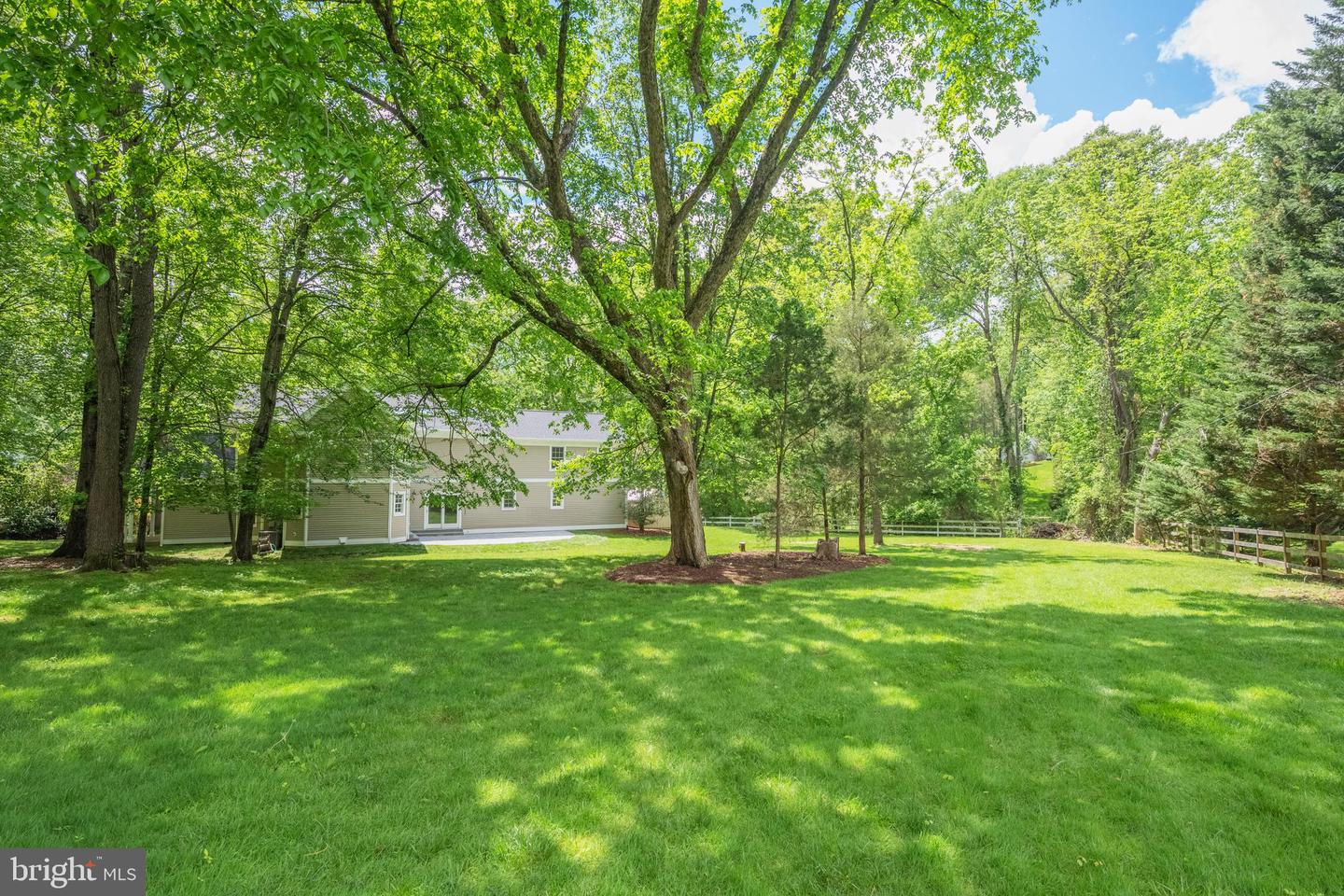 898 GOLDEN ARROW ST, GREAT FALLS, Virginia 22066, 4 Bedrooms Bedrooms, ,3 BathroomsBathrooms,Residential,For sale,898 GOLDEN ARROW ST,VAFX2237386 MLS # VAFX2237386