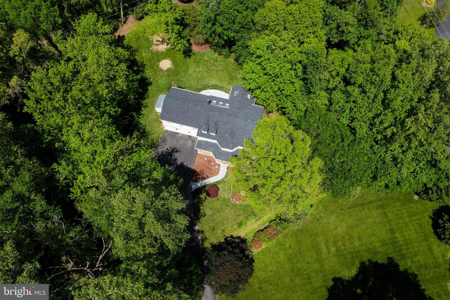 898 GOLDEN ARROW ST, GREAT FALLS, Virginia 22066, 4 Bedrooms Bedrooms, ,3 BathroomsBathrooms,Residential,For sale,898 GOLDEN ARROW ST,VAFX2237386 MLS # VAFX2237386