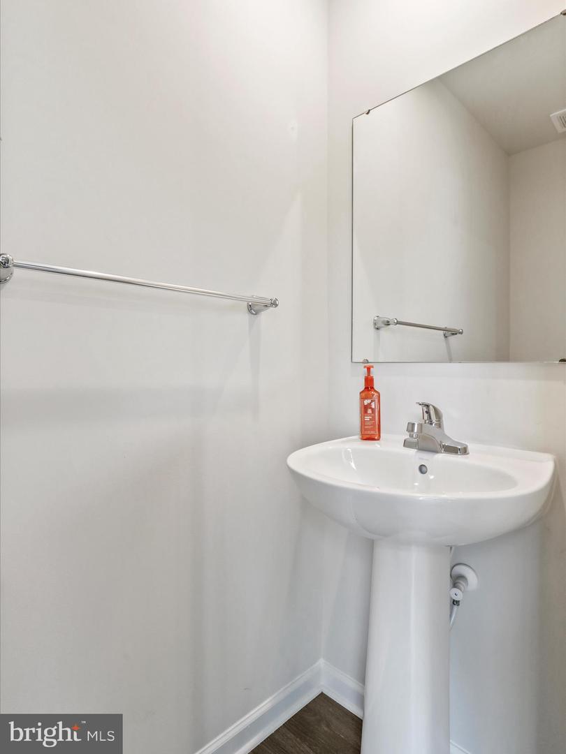 2824 BROADVIEW ST, WINCHESTER, Virginia 22601, 3 Bedrooms Bedrooms, ,2 BathroomsBathrooms,Residential,For sale,2824 BROADVIEW ST,VAWI2007600 MLS # VAWI2007600