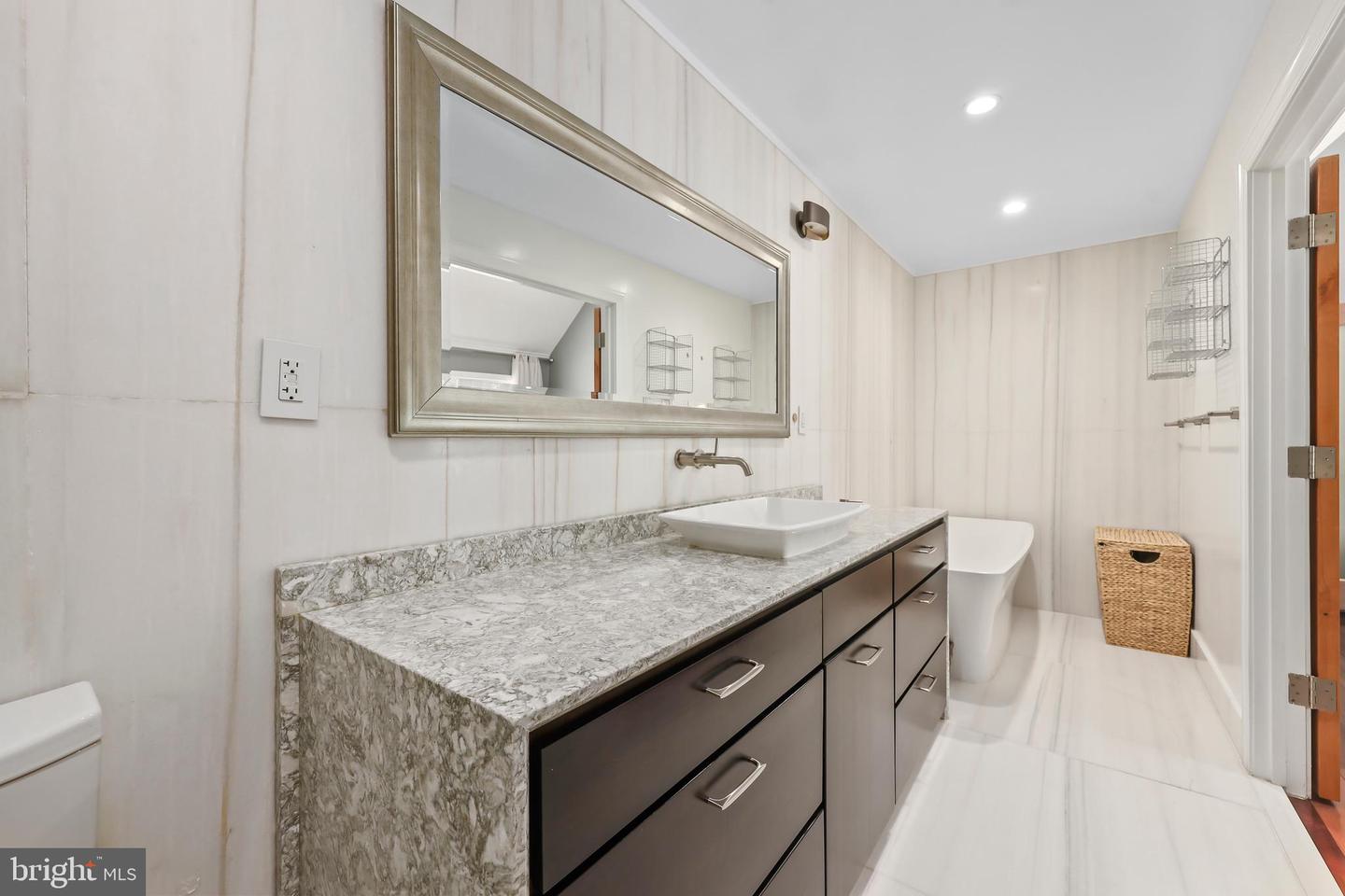 11224 GOLDFLOWER CT, FAIRFAX STATION, Virginia 22039, 3 Bedrooms Bedrooms, ,2 BathroomsBathrooms,Residential,For sale,11224 GOLDFLOWER CT,VAFX2237442 MLS # VAFX2237442
