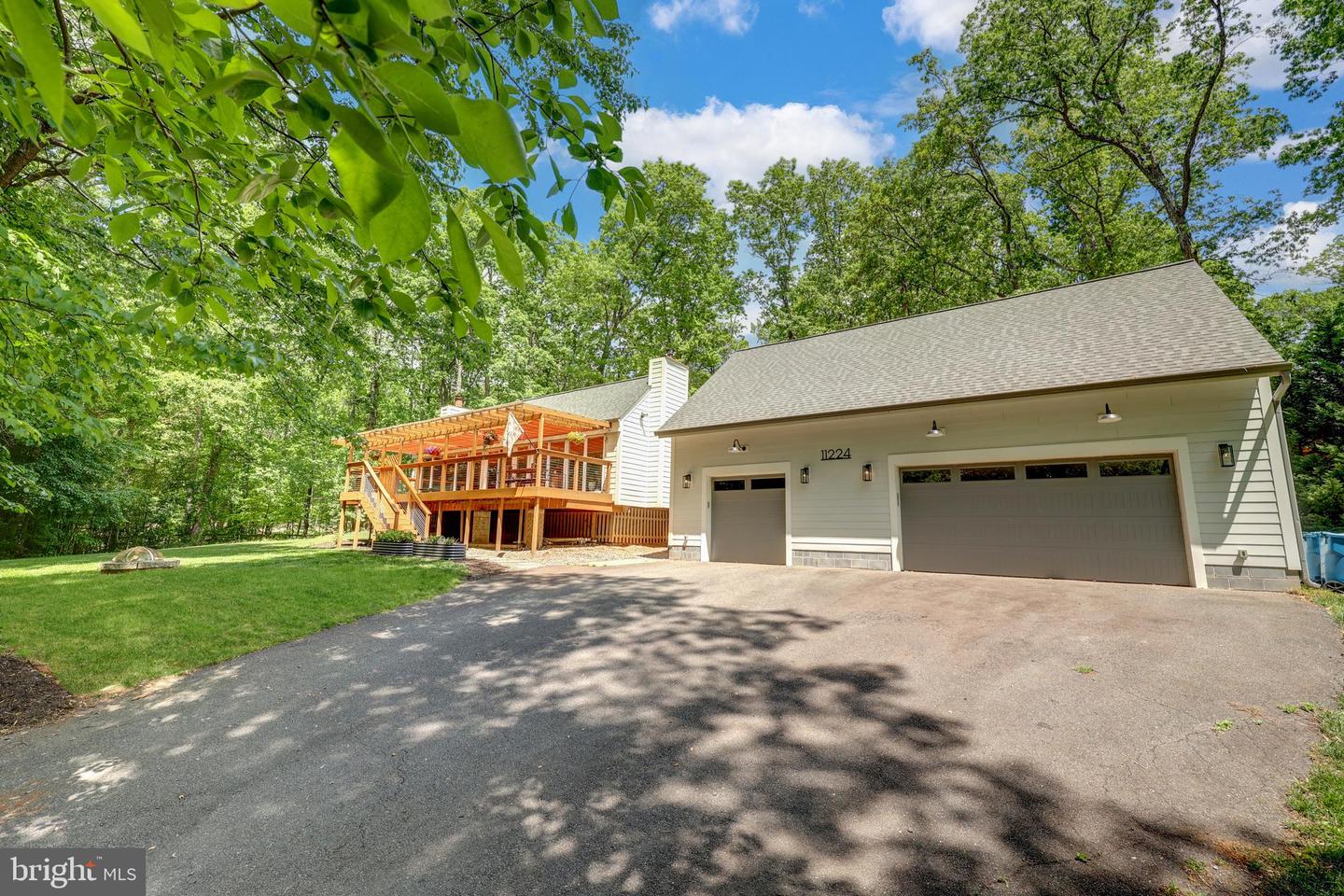 11224 GOLDFLOWER CT, FAIRFAX STATION, Virginia 22039, 3 Bedrooms Bedrooms, ,2 BathroomsBathrooms,Residential,For sale,11224 GOLDFLOWER CT,VAFX2237442 MLS # VAFX2237442