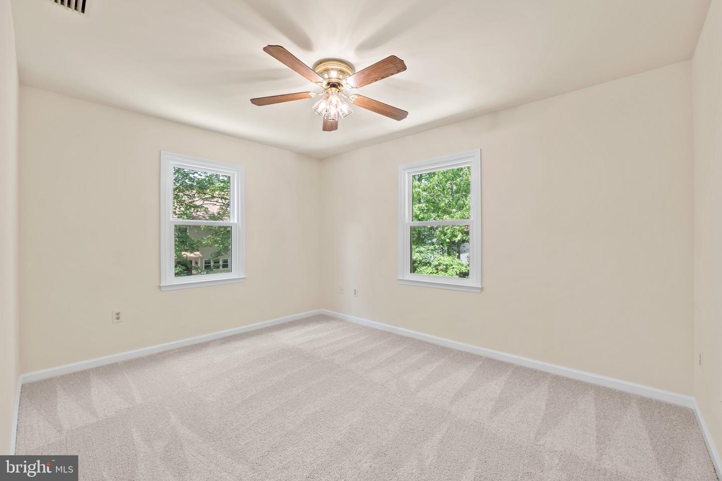 5015 BROOKSHIRE CT E, FREDERICKSBURG, Virginia 22408, 4 Bedrooms Bedrooms, ,2 BathroomsBathrooms,Residential,For sale,5015 BROOKSHIRE CT E,VASP2032662 MLS # VASP2032662