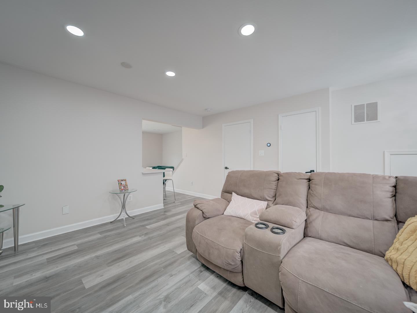 1941 WINSLOW CT, WOODBRIDGE, Virginia 22191, 4 Bedrooms Bedrooms, ,3 BathroomsBathrooms,Residential,For sale,1941 WINSLOW CT,VAPW2093424 MLS # VAPW2093424