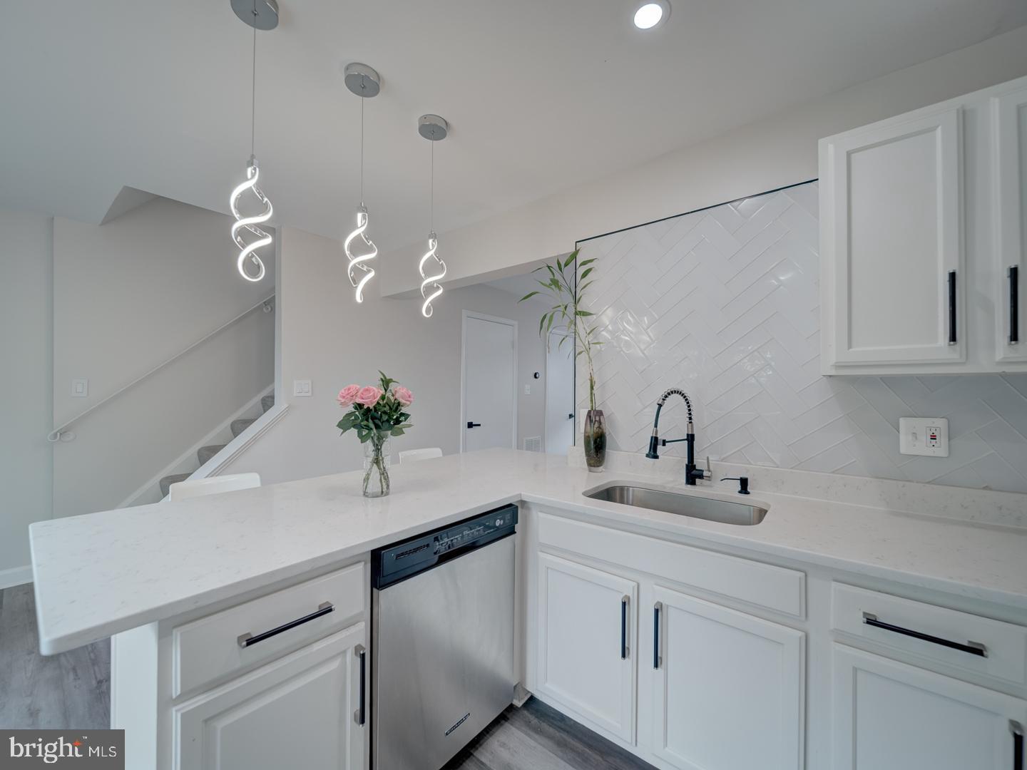 1941 WINSLOW CT, WOODBRIDGE, Virginia 22191, 4 Bedrooms Bedrooms, ,3 BathroomsBathrooms,Residential,For sale,1941 WINSLOW CT,VAPW2093424 MLS # VAPW2093424