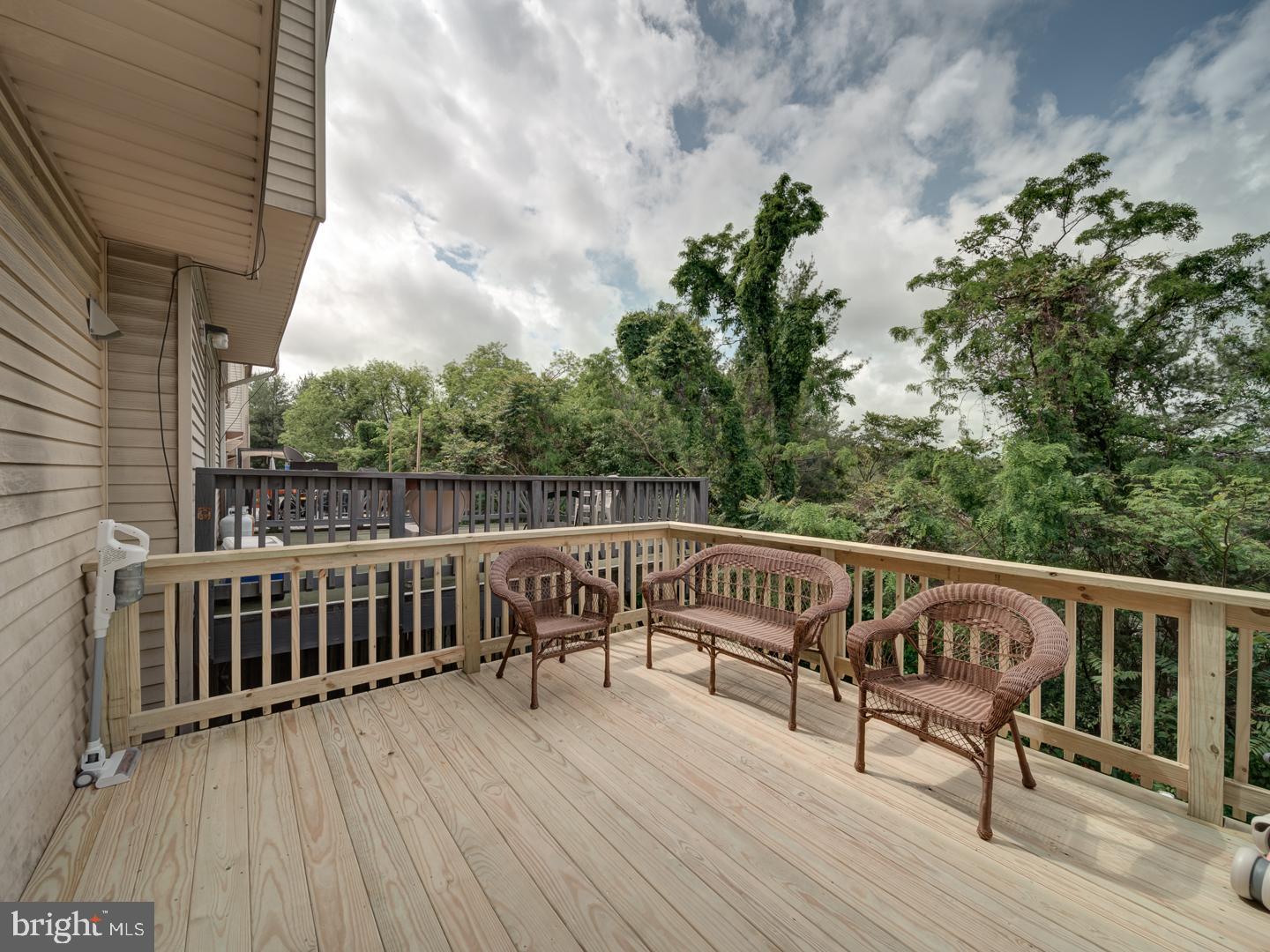 1941 WINSLOW CT, WOODBRIDGE, Virginia 22191, 4 Bedrooms Bedrooms, ,3 BathroomsBathrooms,Residential,For sale,1941 WINSLOW CT,VAPW2093424 MLS # VAPW2093424