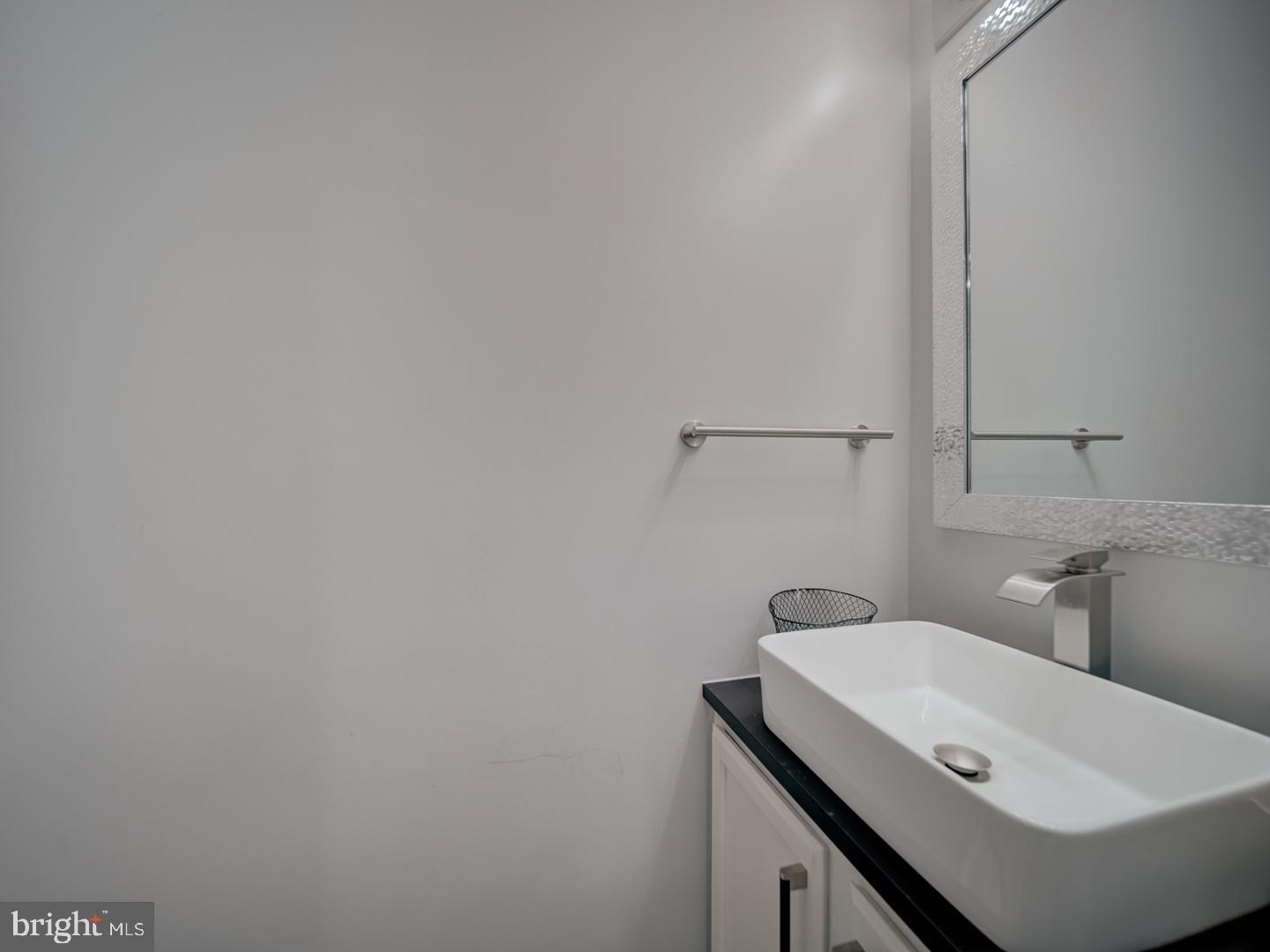 1941 WINSLOW CT, WOODBRIDGE, Virginia 22191, 4 Bedrooms Bedrooms, ,3 BathroomsBathrooms,Residential,For sale,1941 WINSLOW CT,VAPW2093424 MLS # VAPW2093424
