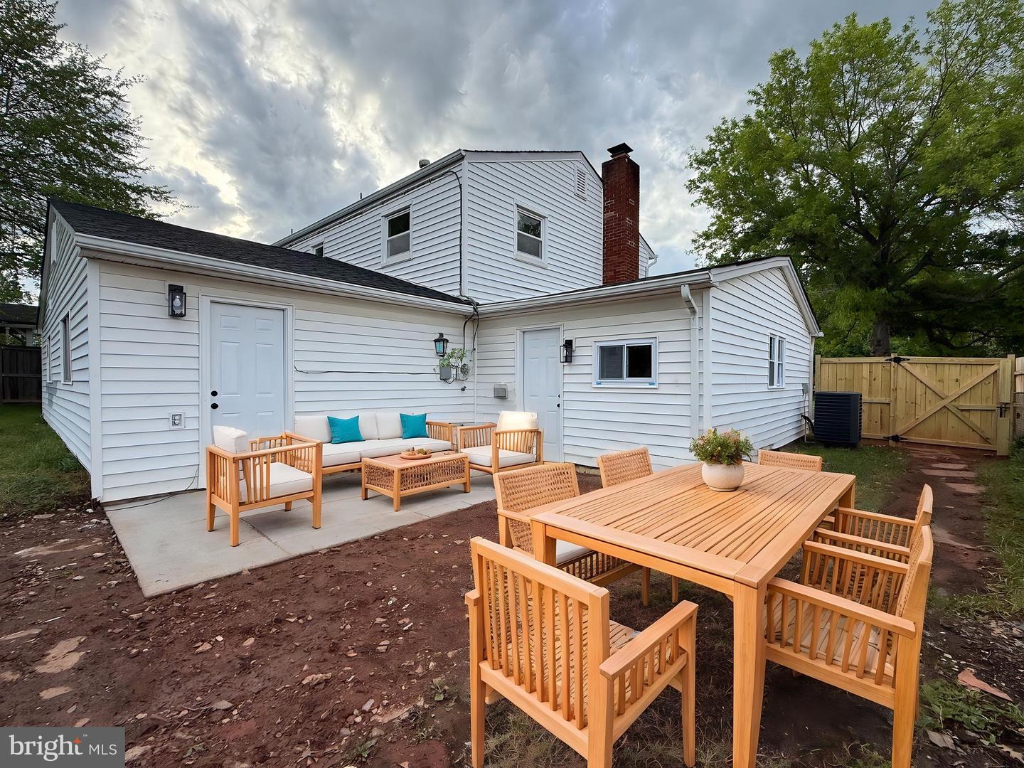 9535 DAMASCUS DR, MANASSAS, Virginia 20109, 4 Bedrooms Bedrooms, ,2 BathroomsBathrooms,Residential,For sale,9535 DAMASCUS DR,VAPW2093396 MLS # VAPW2093396