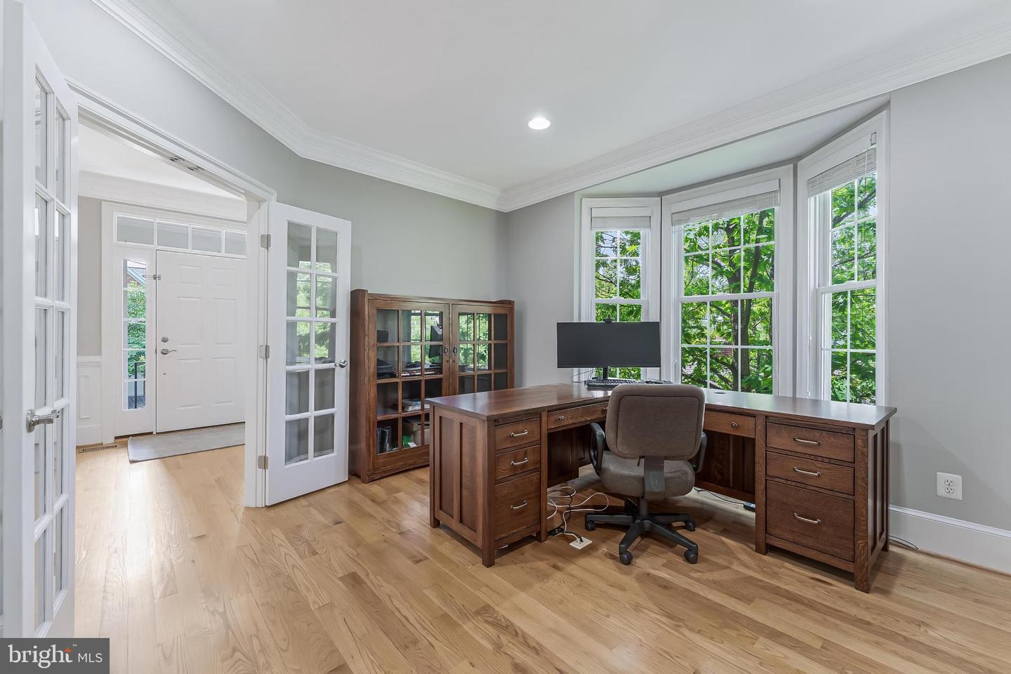 6912 WILLOW ST, FALLS CHURCH, Virginia 22046, 7 Bedrooms Bedrooms, ,5 BathroomsBathrooms,Residential,For sale,6912 WILLOW ST,VAFX2237746 MLS # VAFX2237746