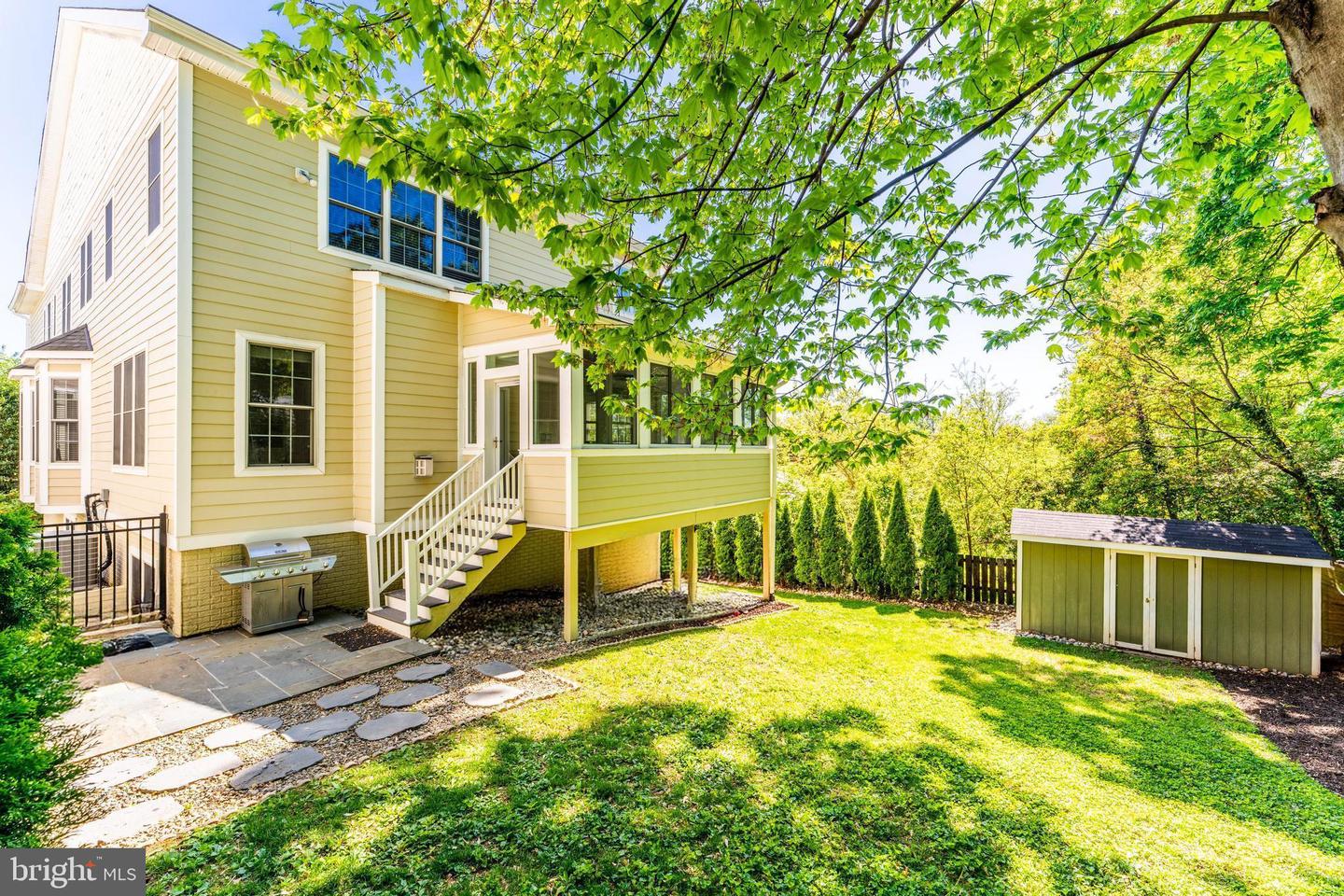 6912 WILLOW ST, FALLS CHURCH, Virginia 22046, 7 Bedrooms Bedrooms, ,5 BathroomsBathrooms,Residential,For sale,6912 WILLOW ST,VAFX2237746 MLS # VAFX2237746
